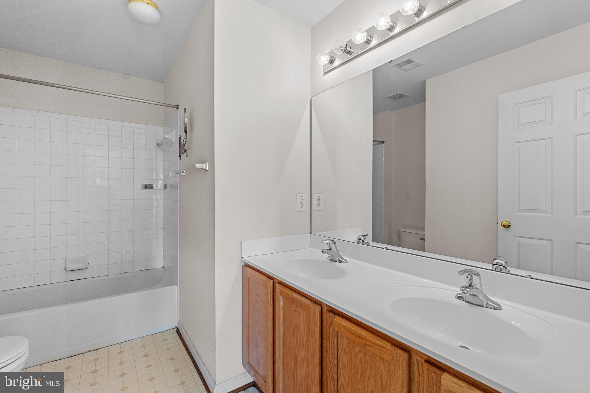 EVERGREEN TERRACE - Residential