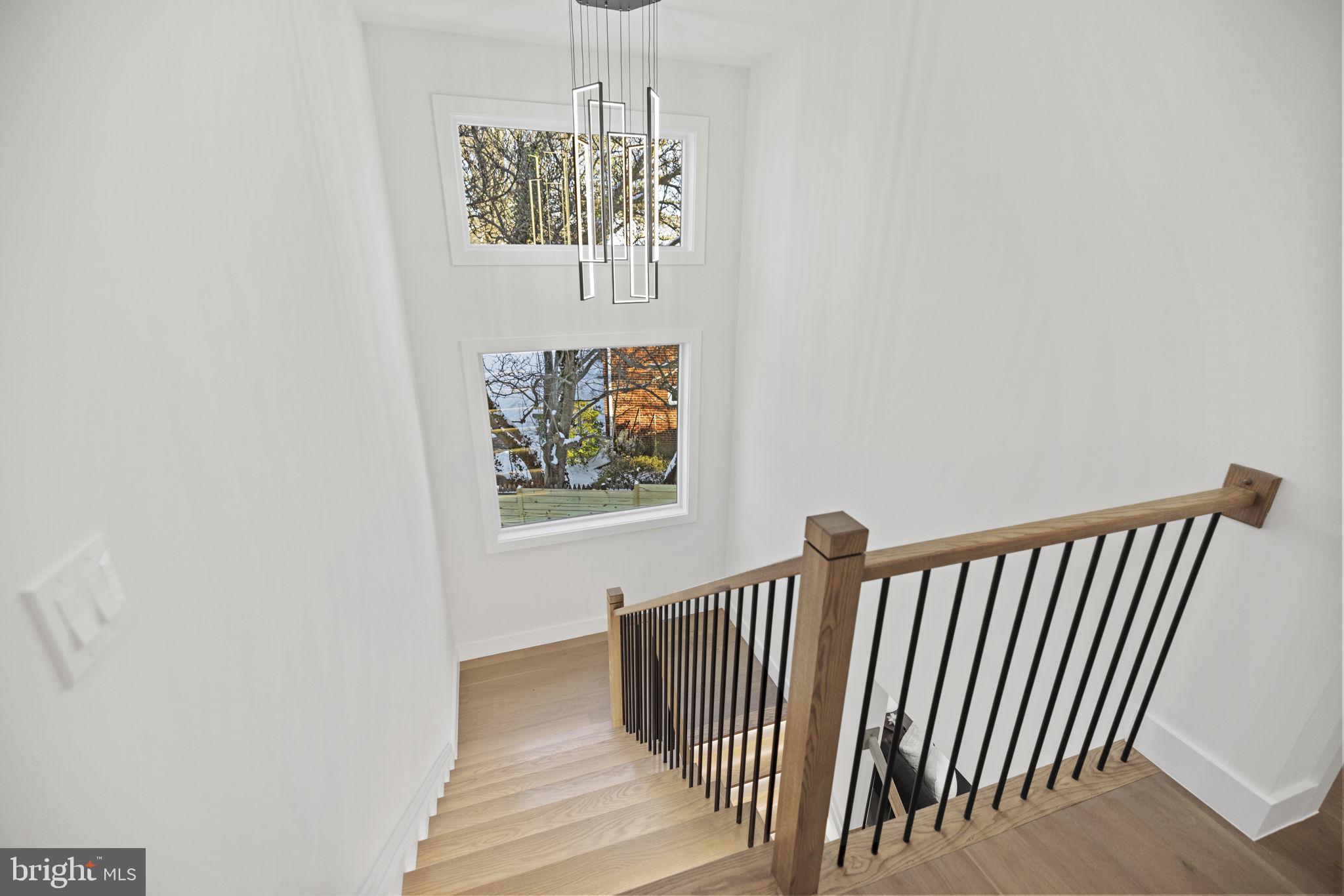 BROYHILLS MCLEAN ESTATES - Residential