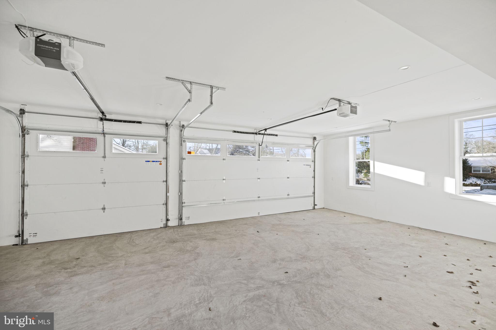 BROYHILLS MCLEAN ESTATES - Residential