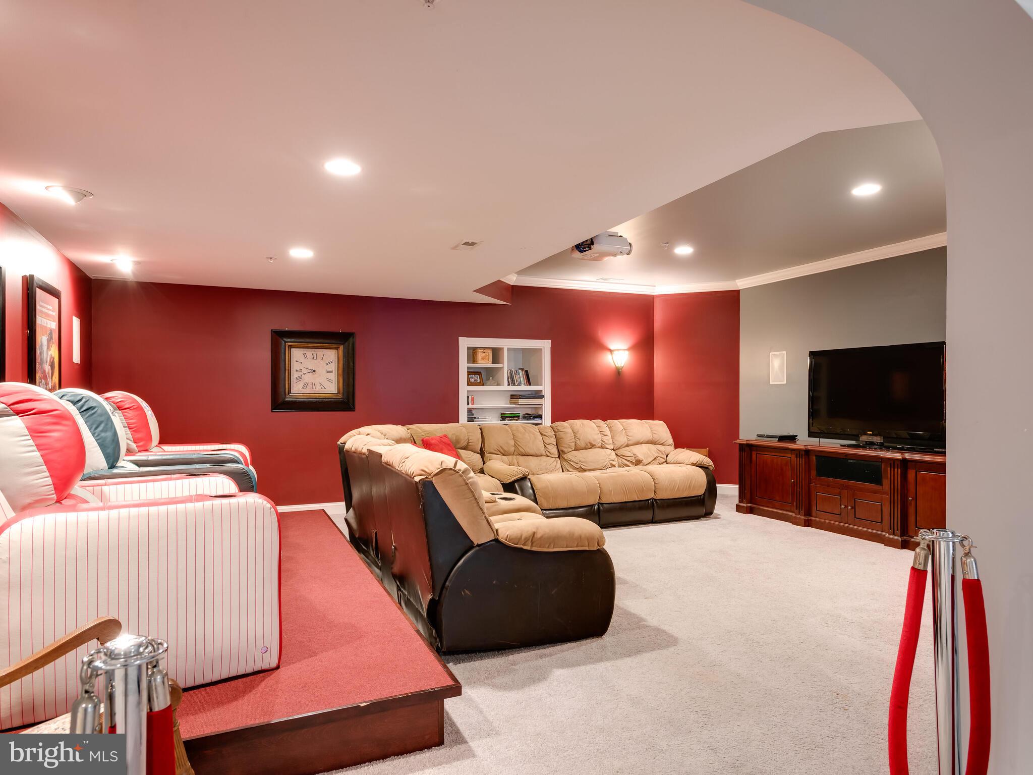 SWEDESFORD CHASE - Residential