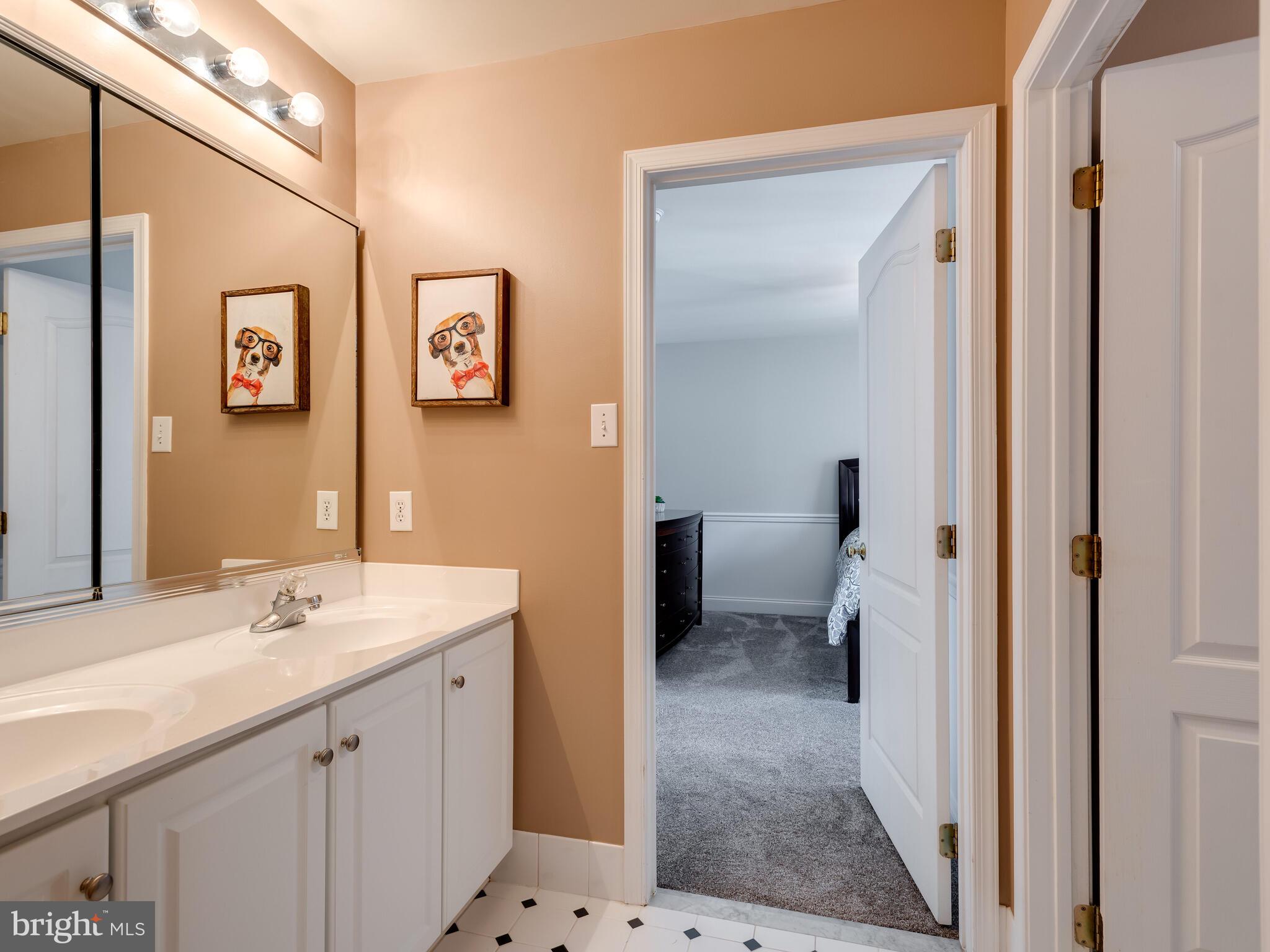 SWEDESFORD CHASE - Residential