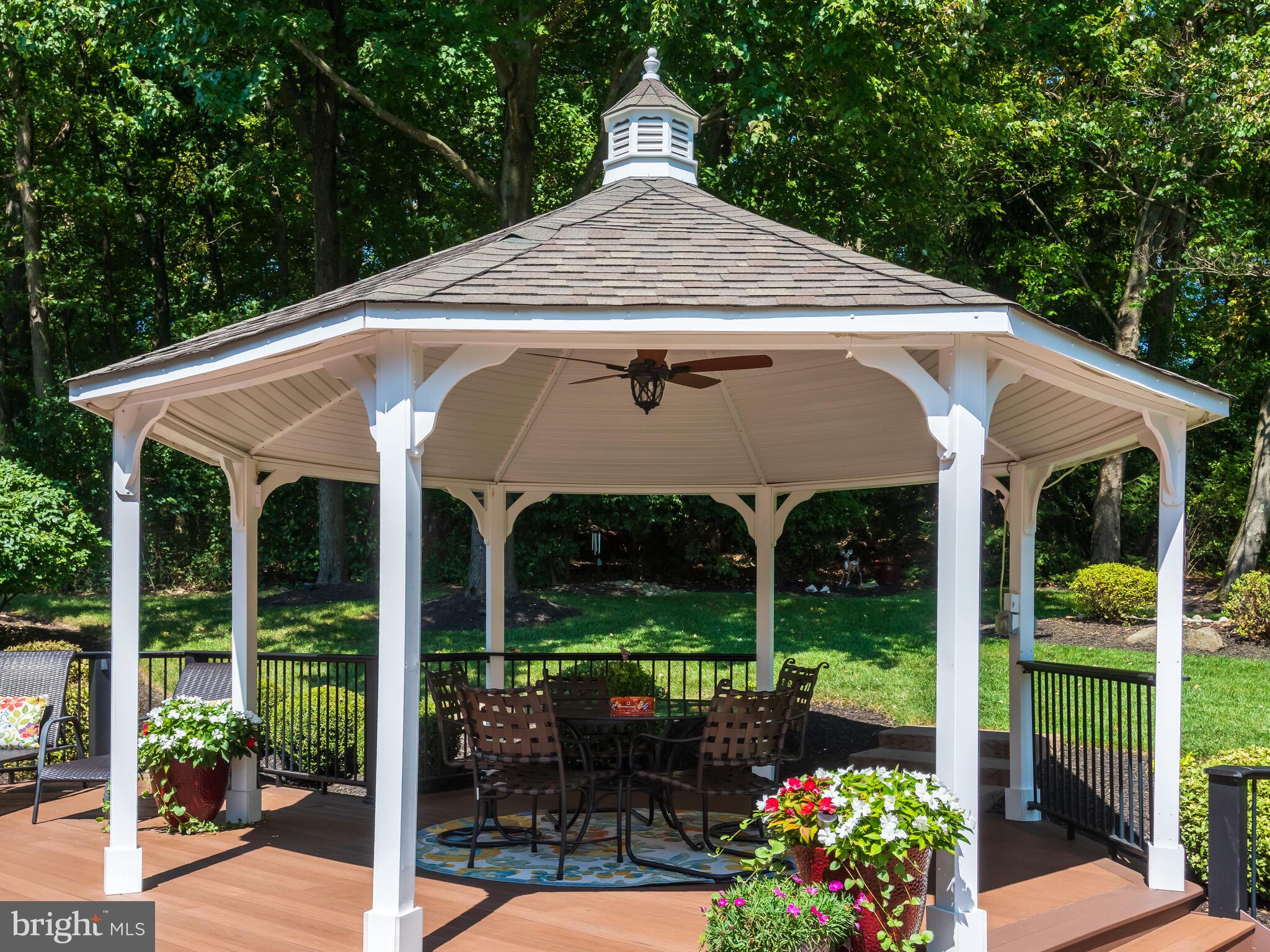 SWEDESFORD CHASE - Residential