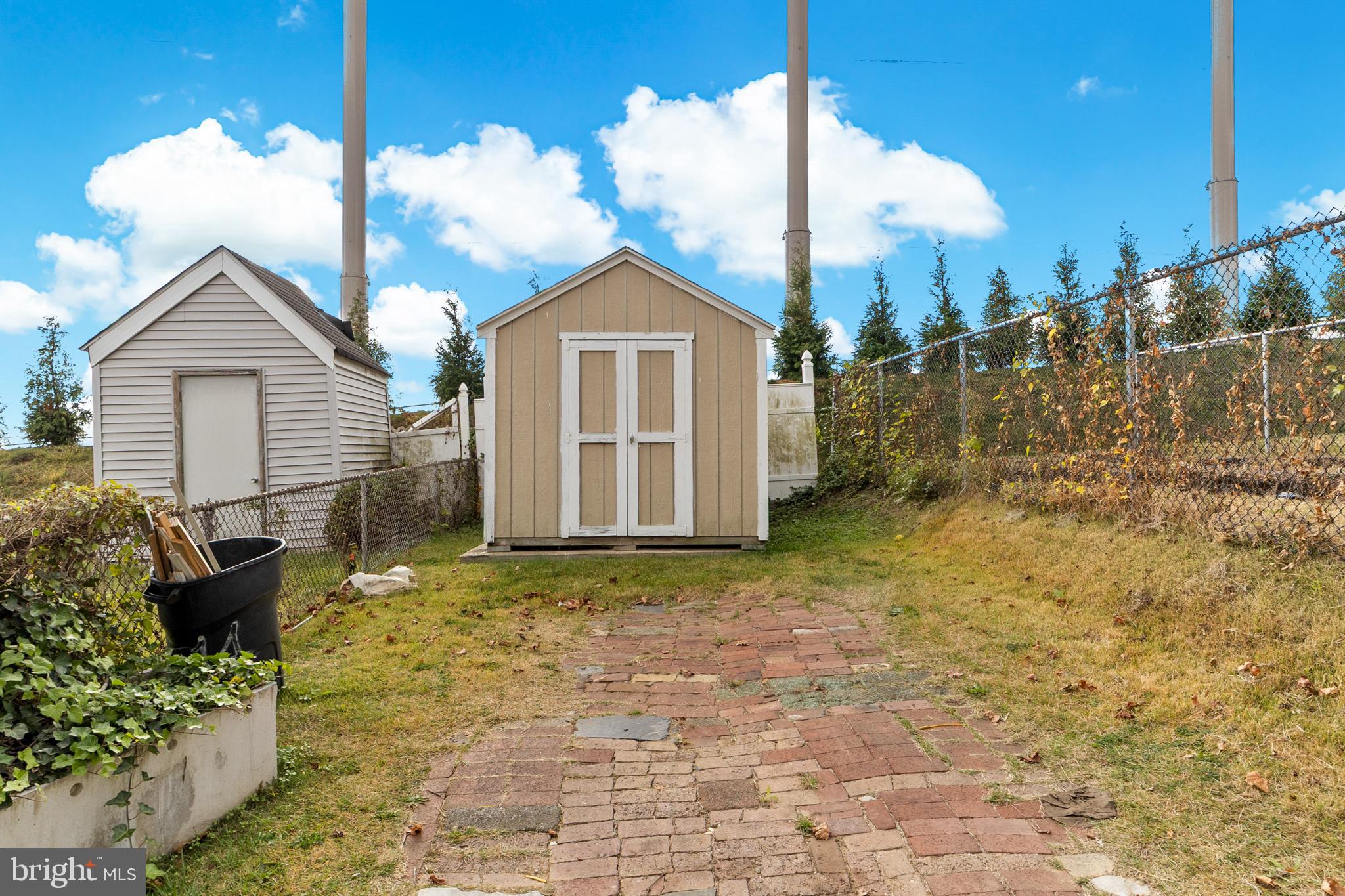 OVERBROOK - Residential