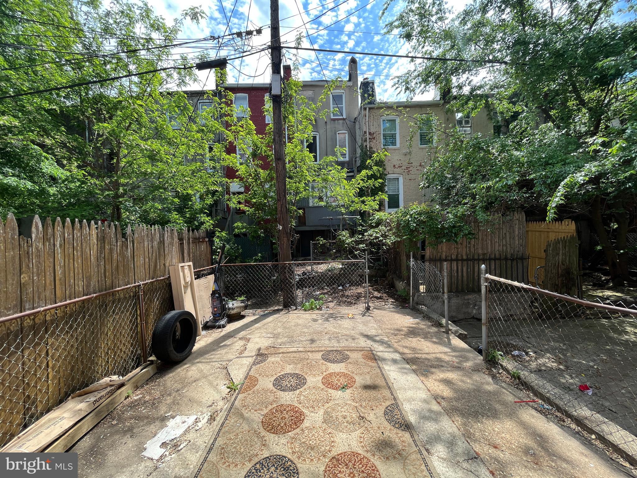 SHIPLEY HILL - Residential