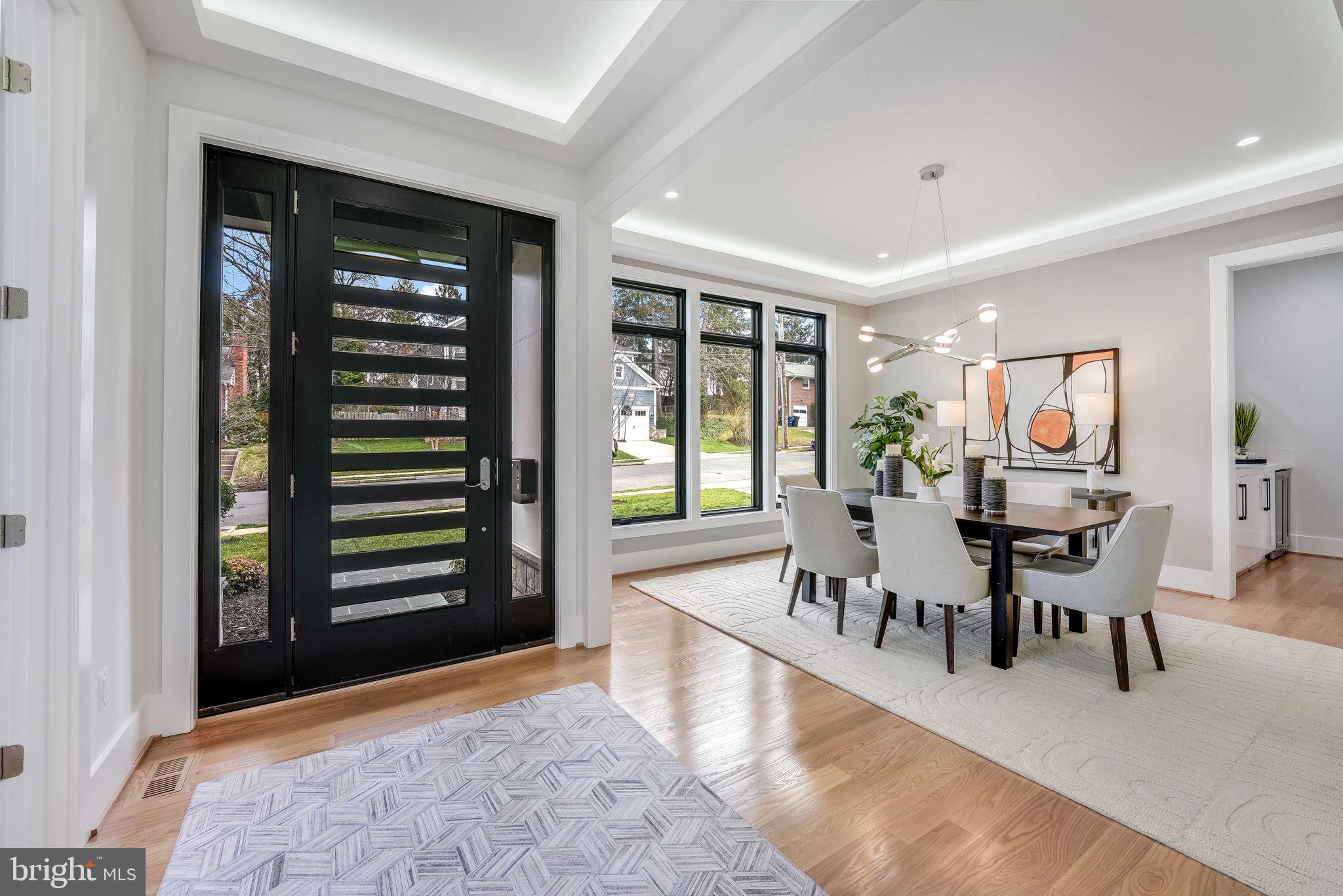 CRESCENT HILLS - Residential