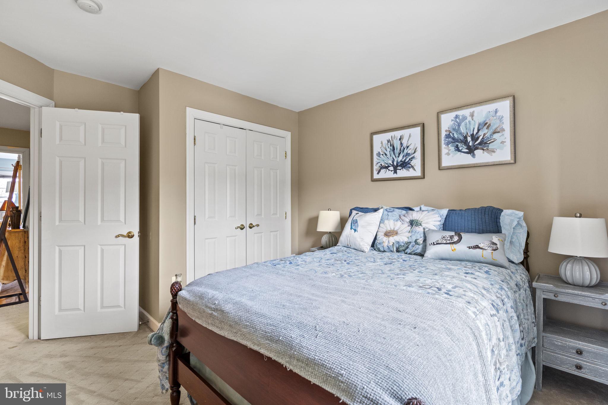 RIVERSIDE STATION - Residential