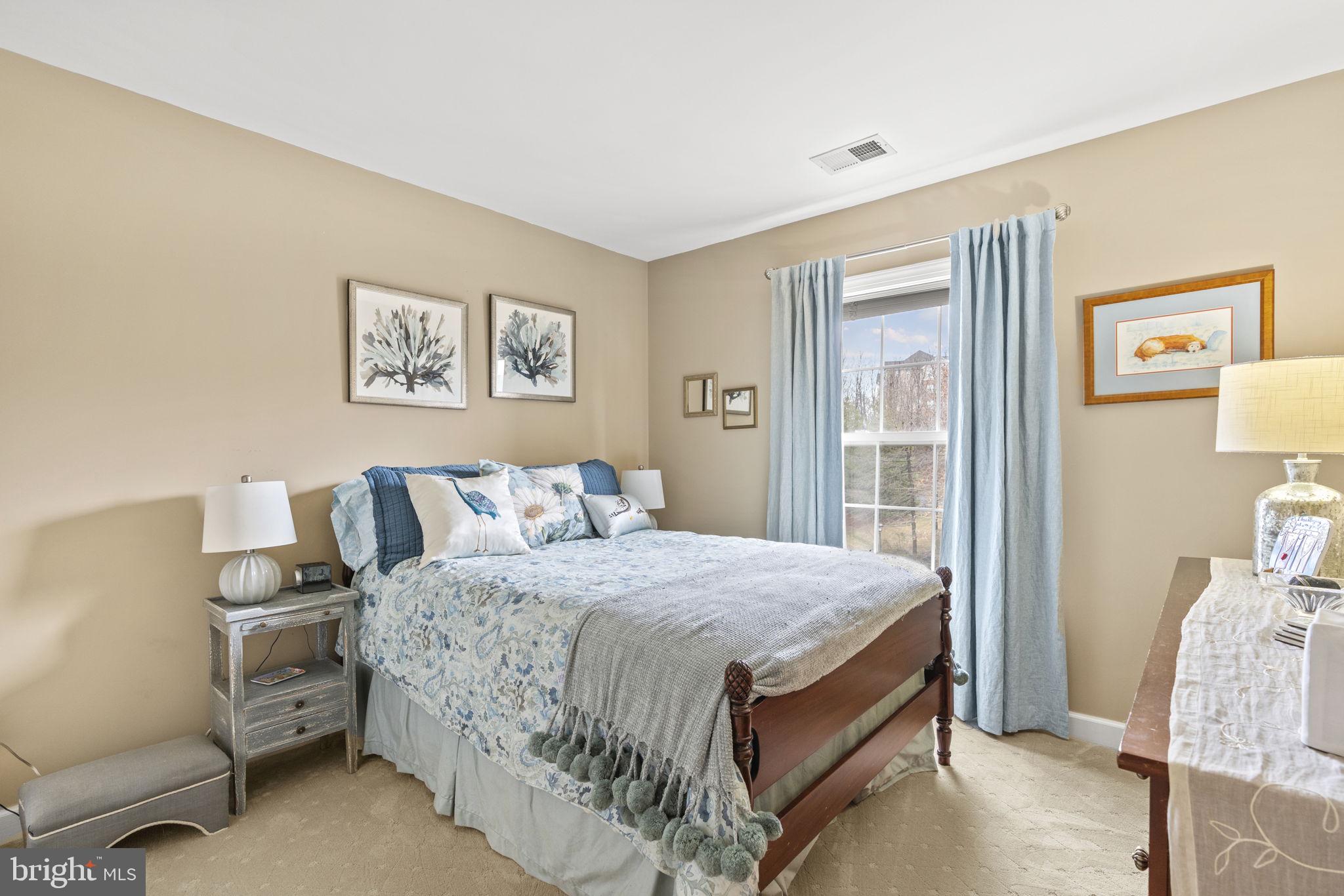 RIVERSIDE STATION - Residential