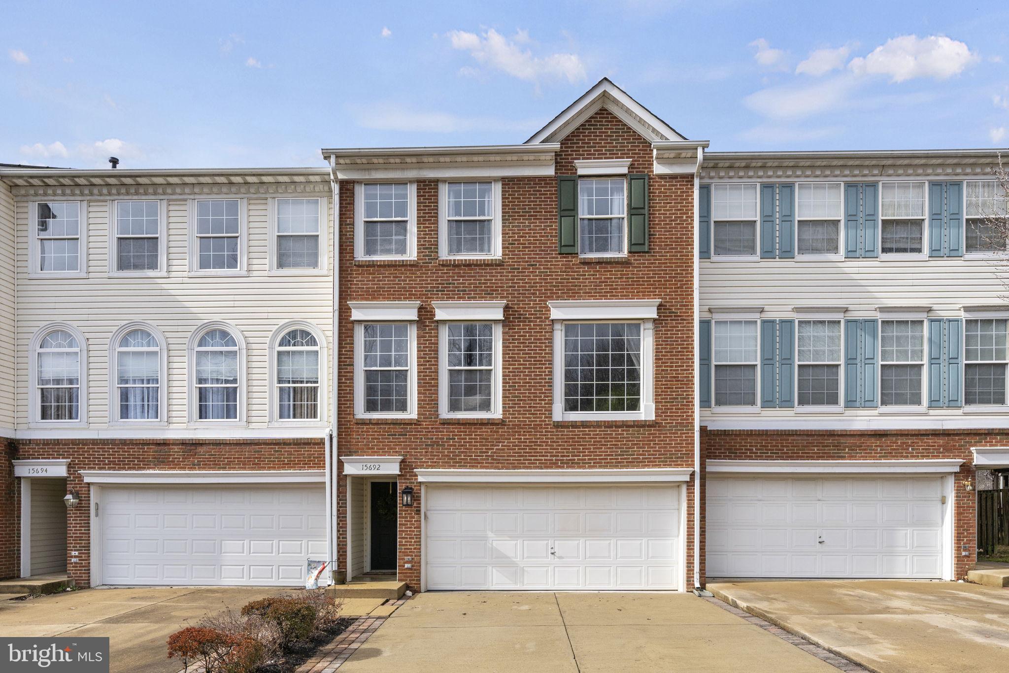 RIVERSIDE STATION - Residential