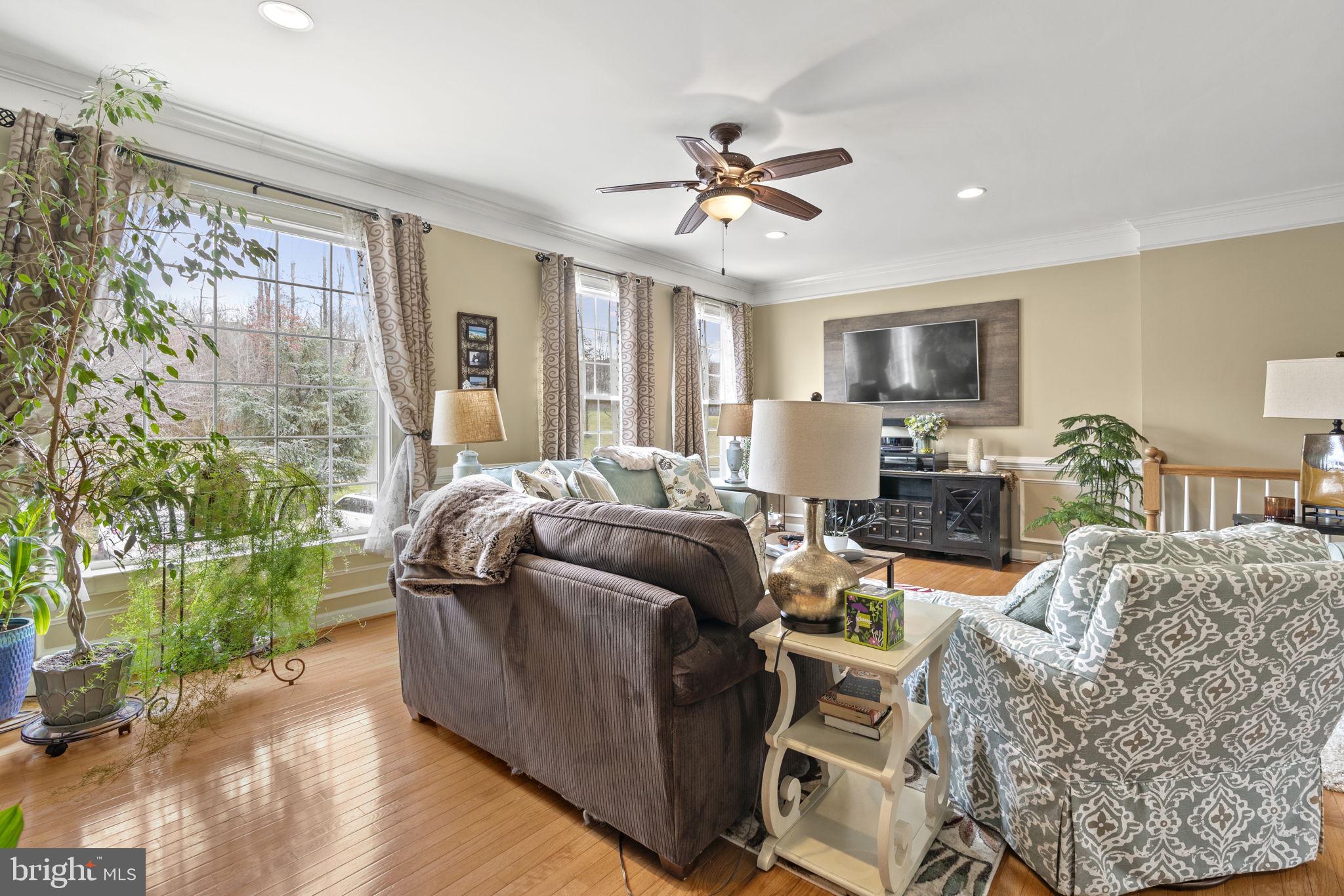 RIVERSIDE STATION - Residential