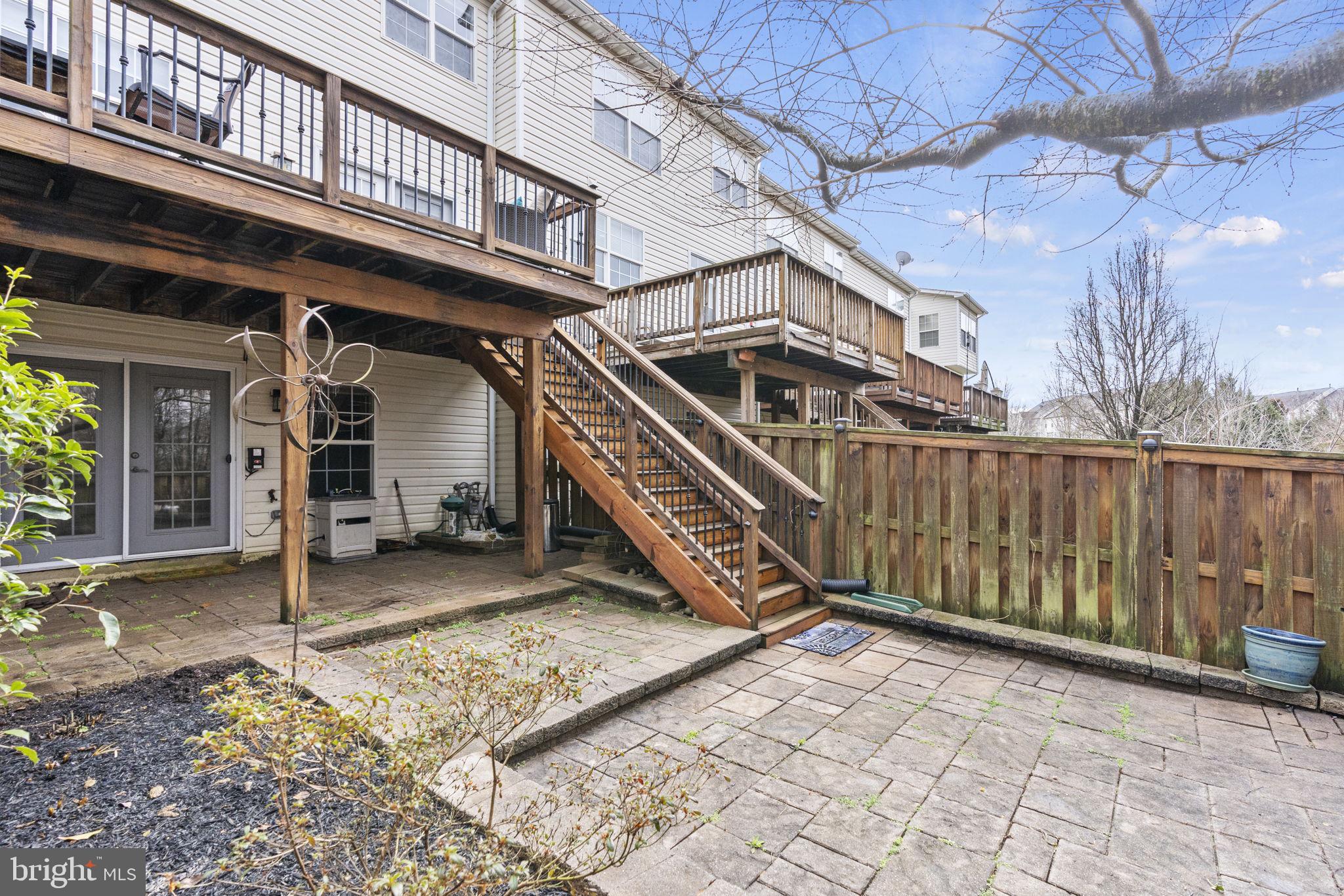 RIVERSIDE STATION - Residential