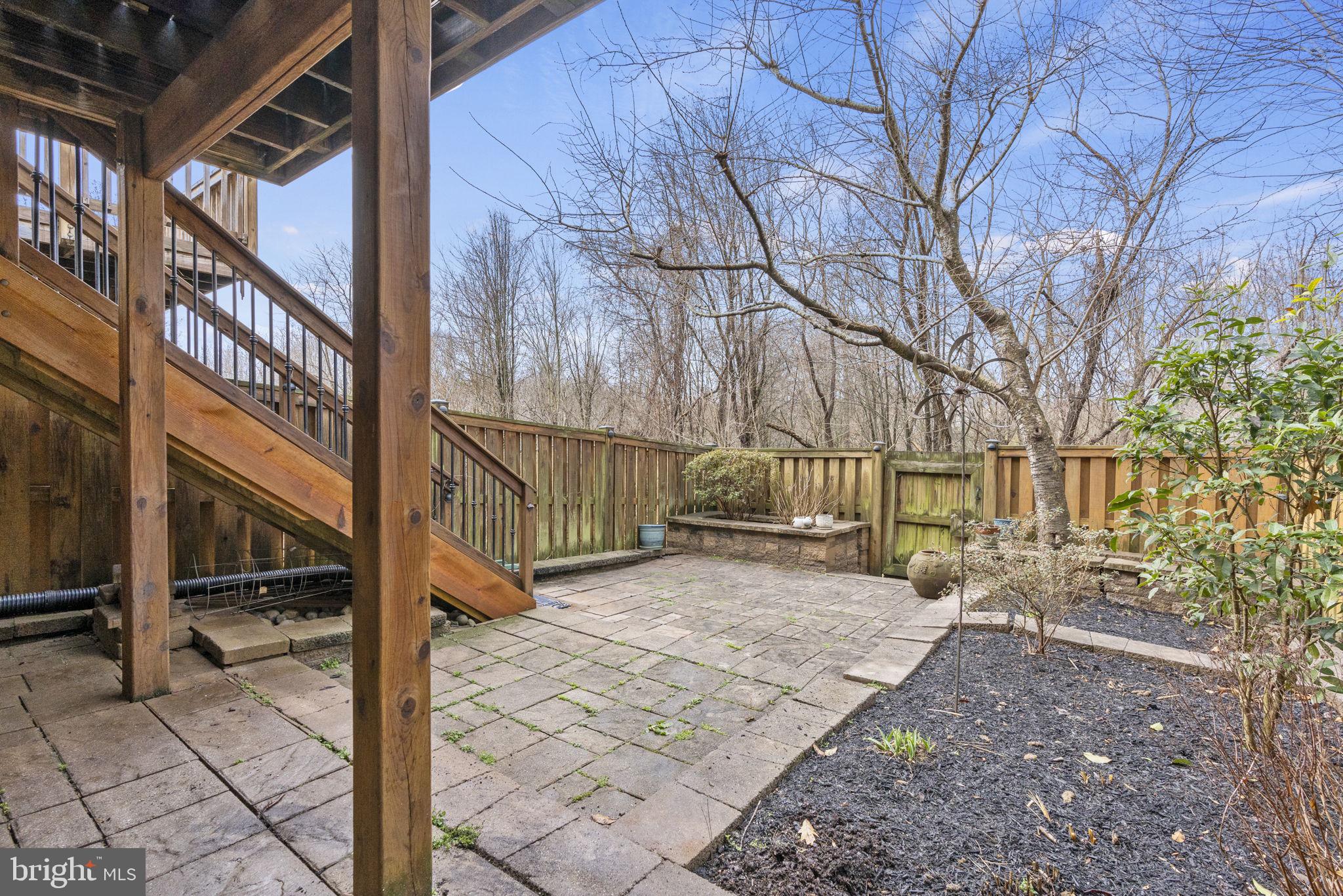 RIVERSIDE STATION - Residential