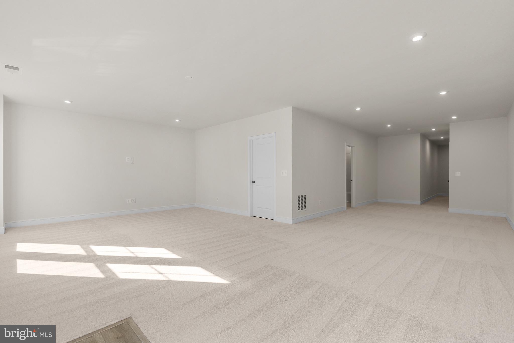 LAKE FREDERICK - Residential