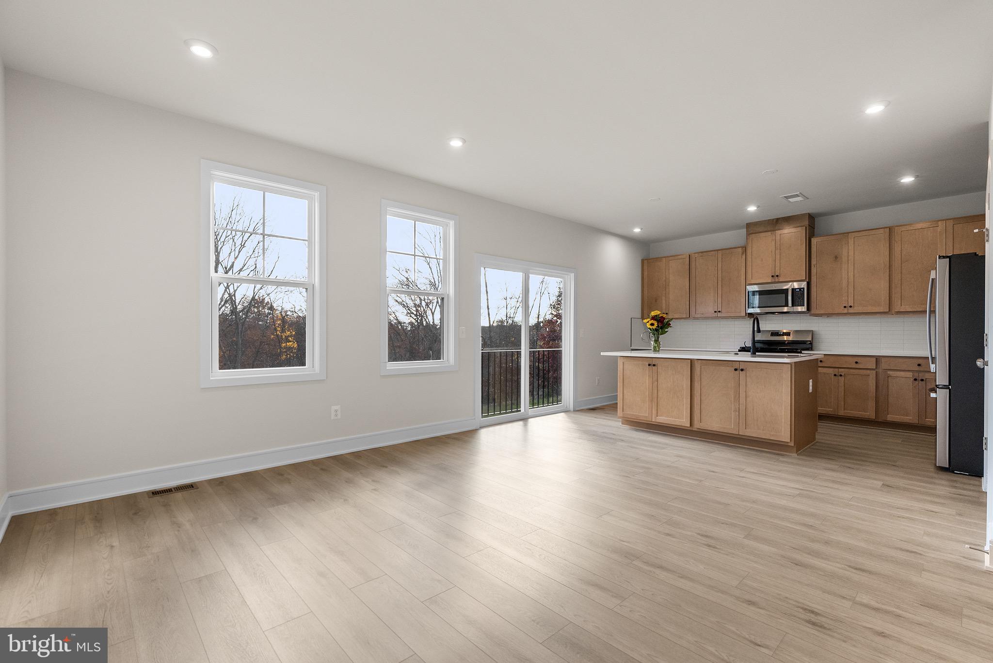 LAKE FREDERICK - Residential