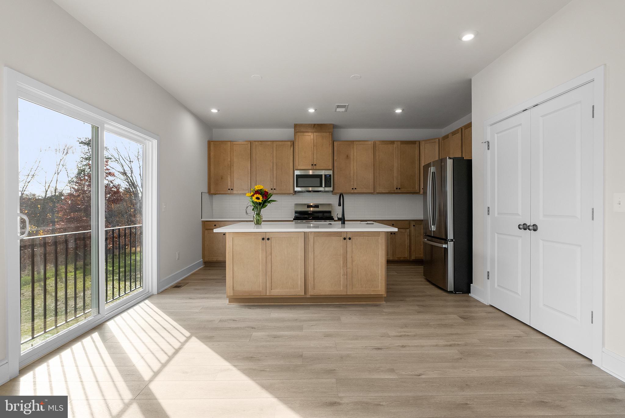 LAKE FREDERICK - Residential