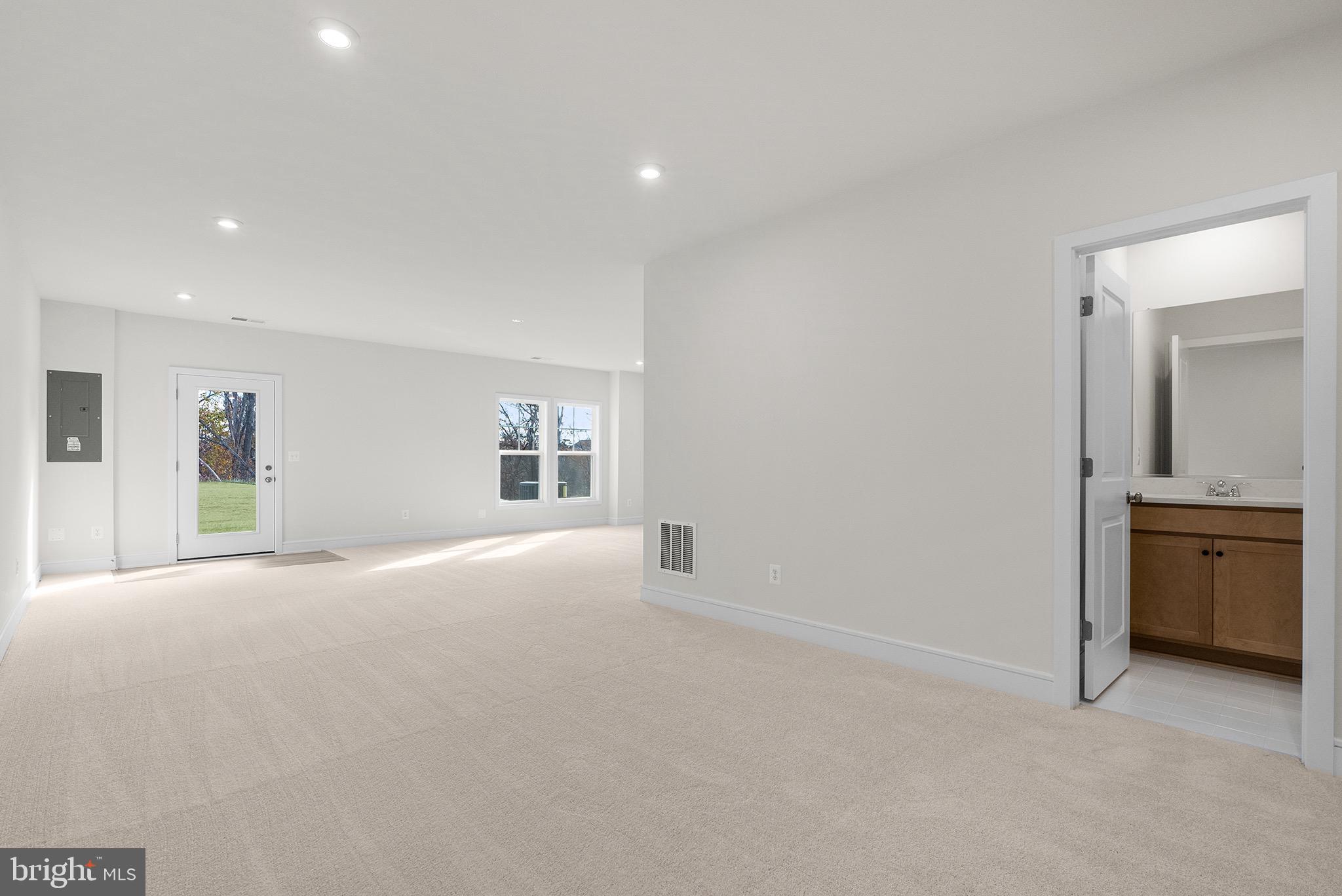 LAKE FREDERICK - Residential