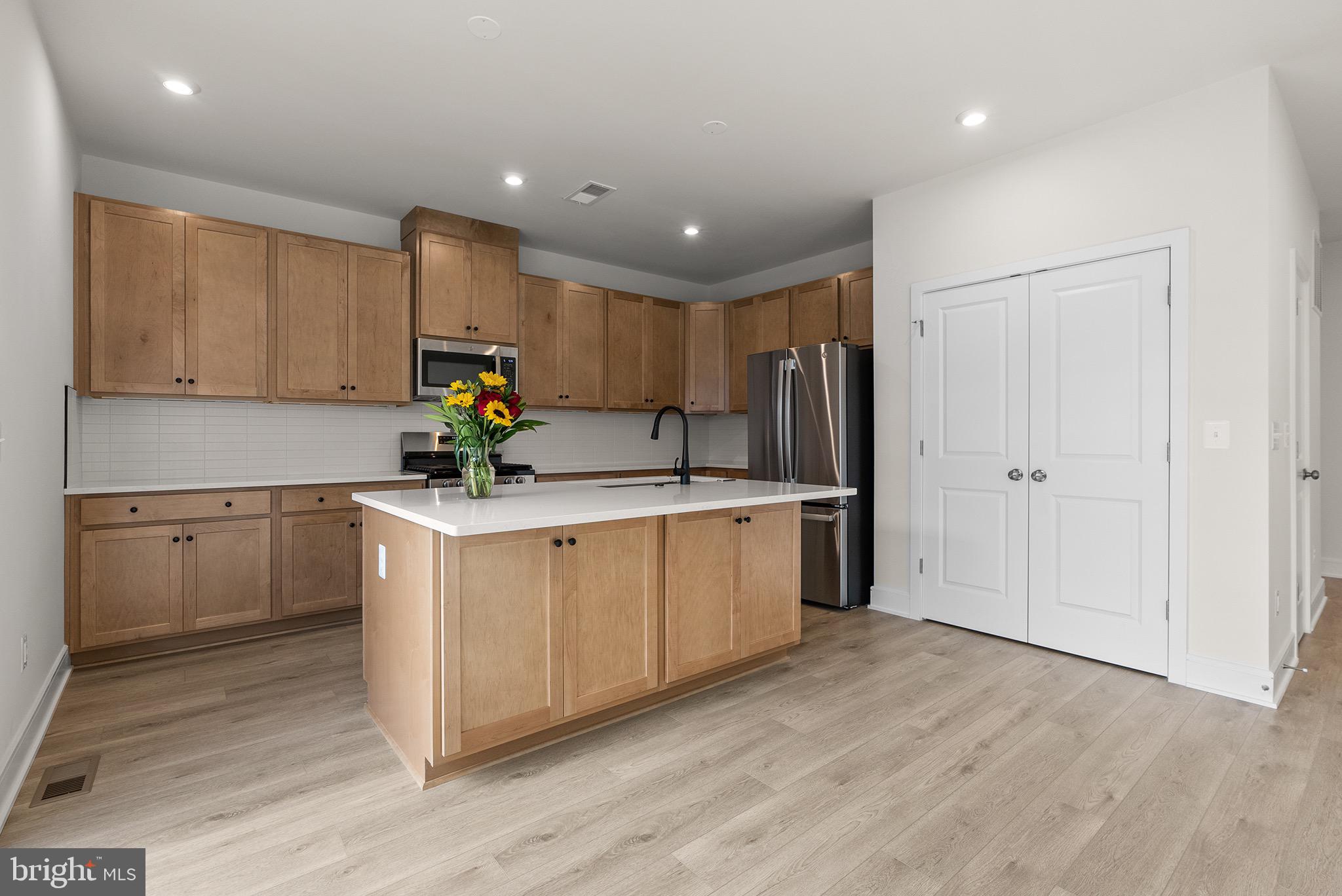 LAKE FREDERICK - Residential