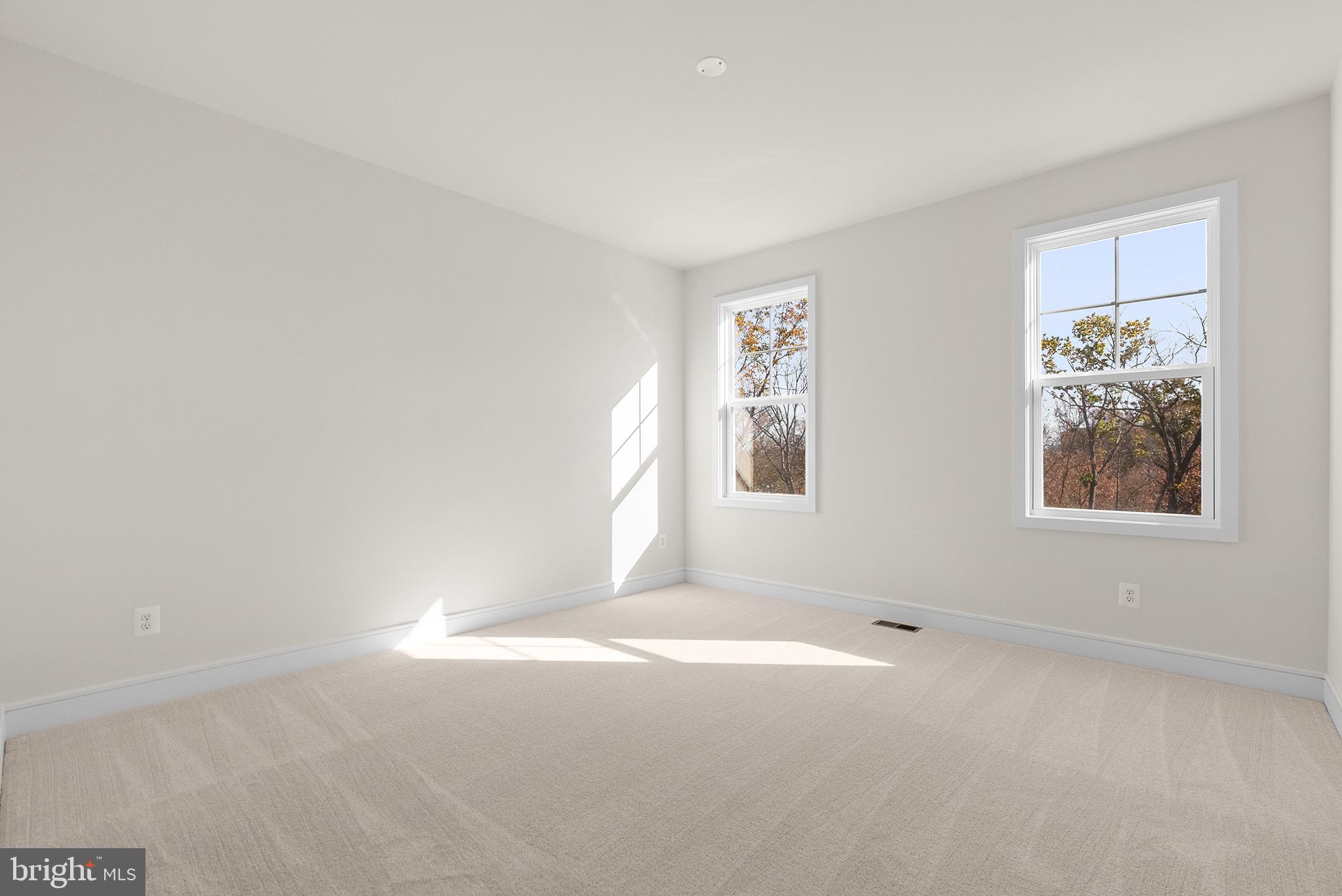 LAKE FREDERICK - Residential