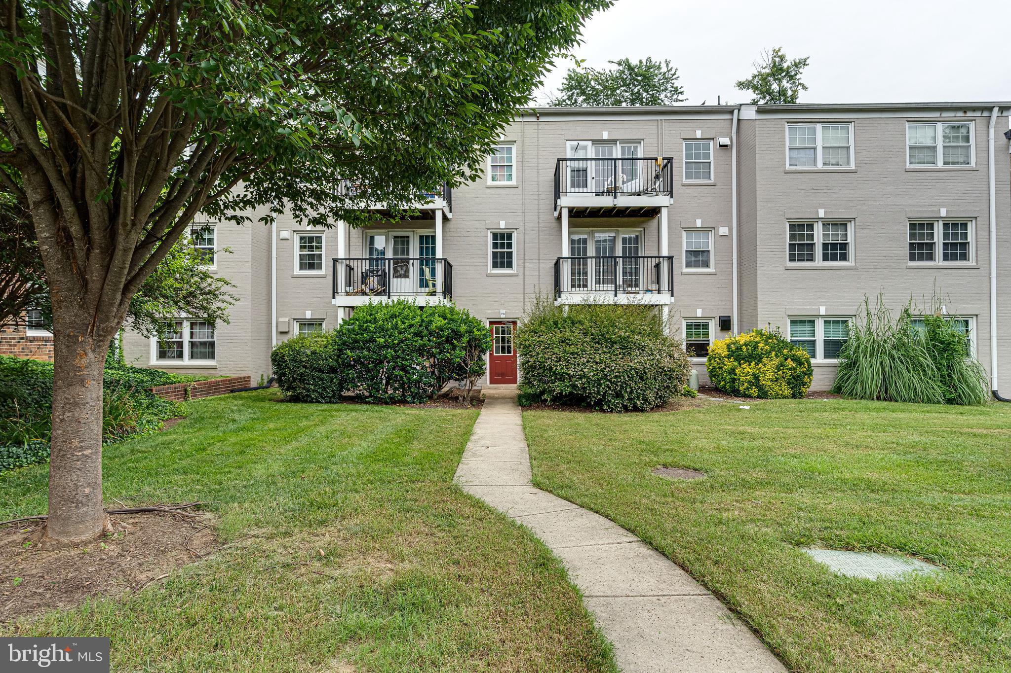 FOXCROFT COLONY CONDOS - Residential