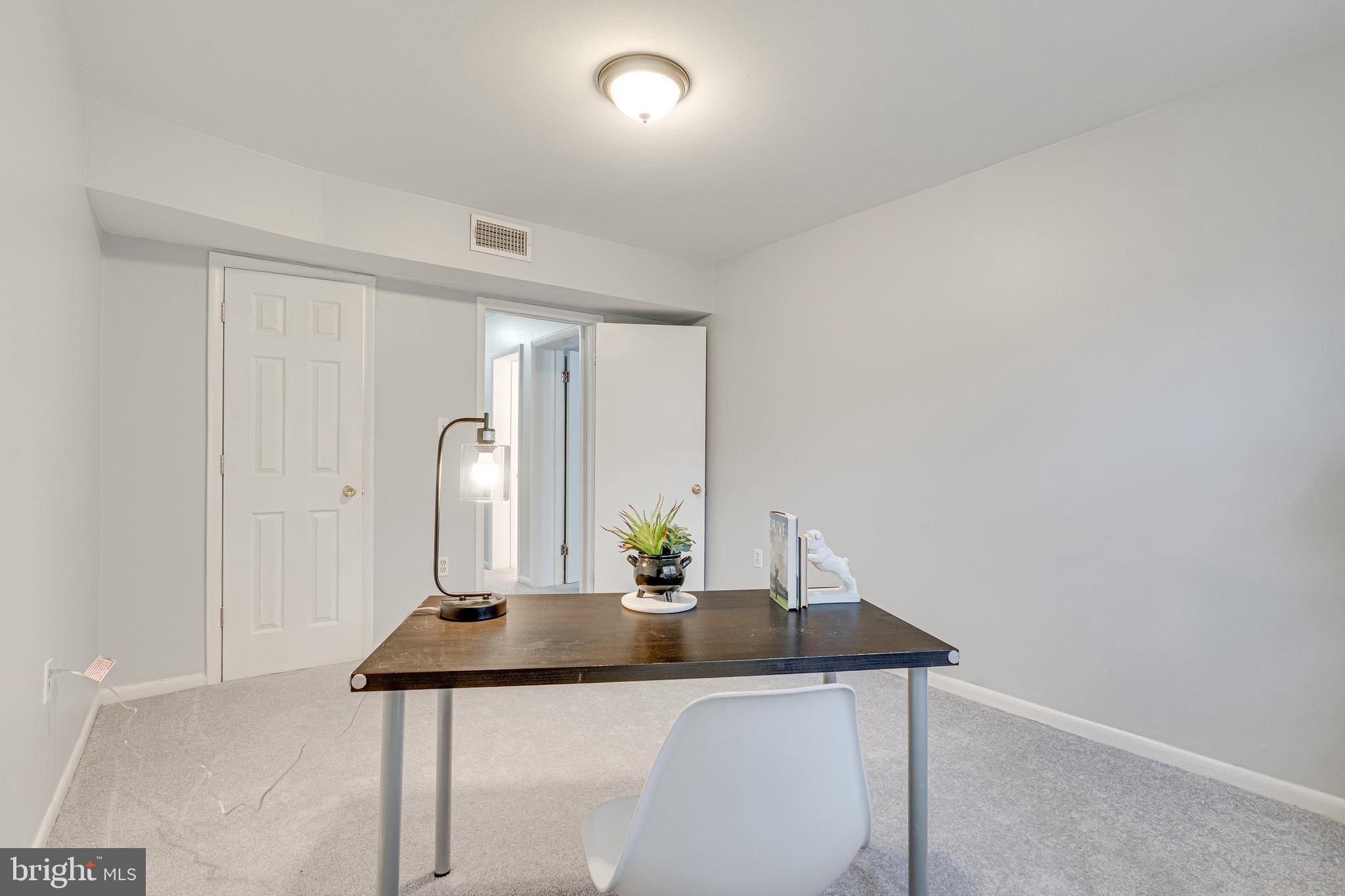 FOXCROFT COLONY CONDOS - Residential