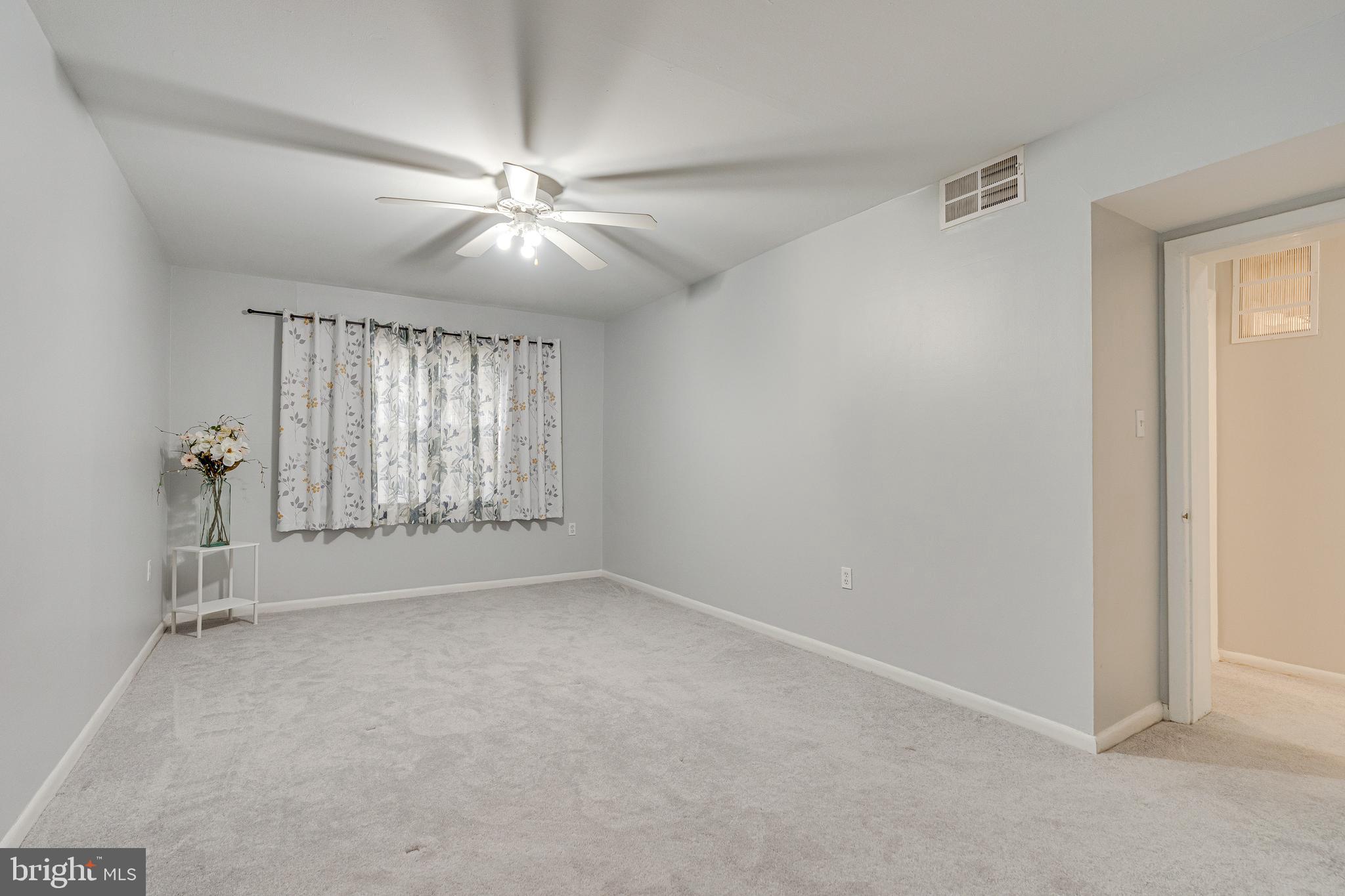 FOXCROFT COLONY CONDOS - Residential