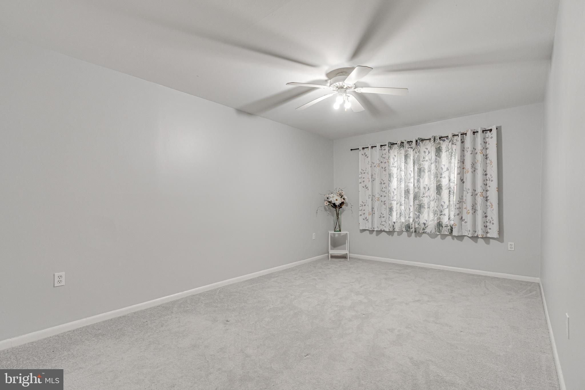 FOXCROFT COLONY CONDOS - Residential