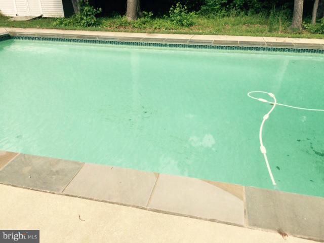 WHISPER CREEK SUB - Residential