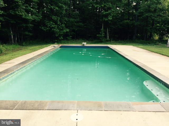 WHISPER CREEK SUB - Residential