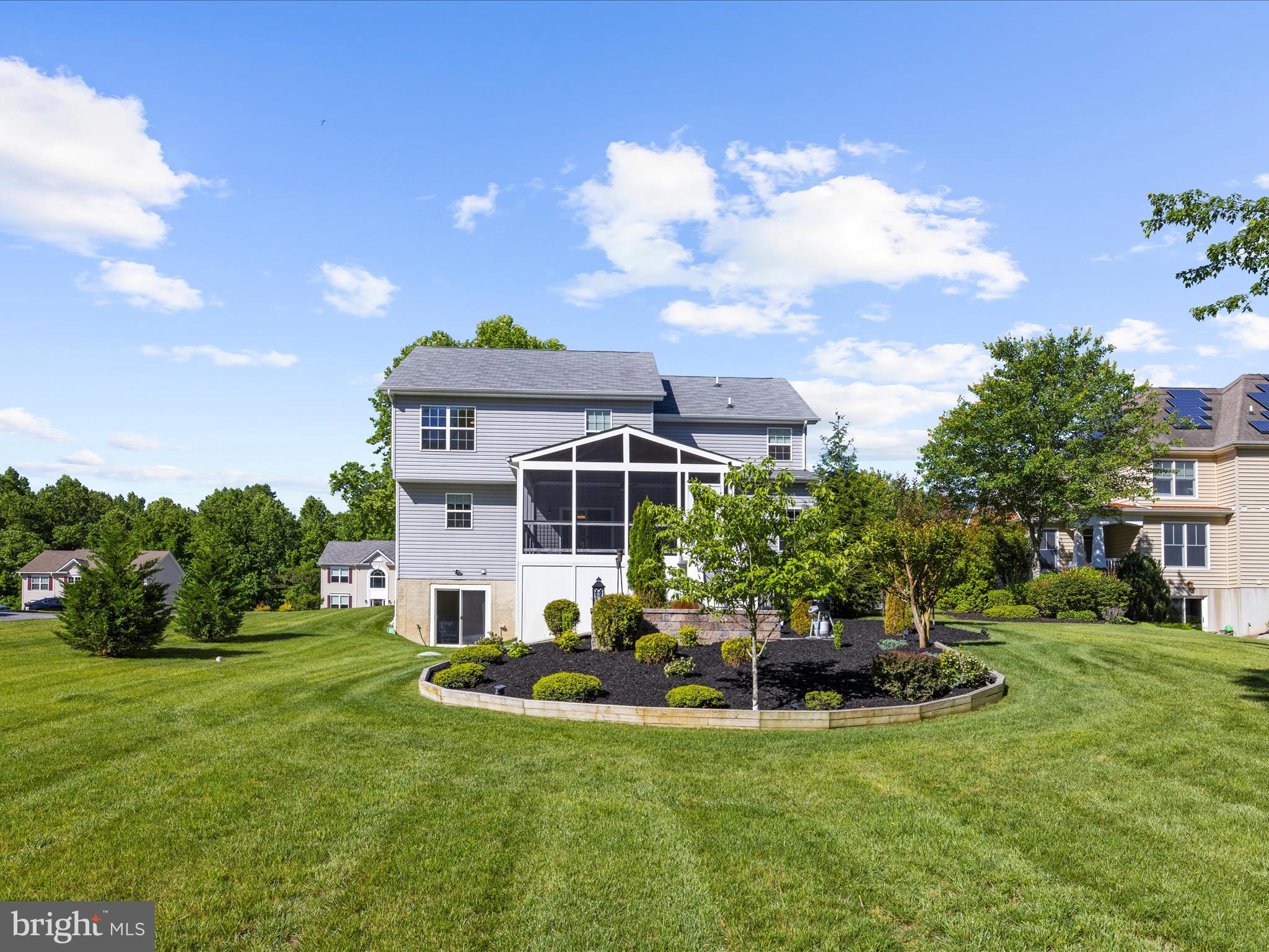 CARDINAL'S CREST - Residential