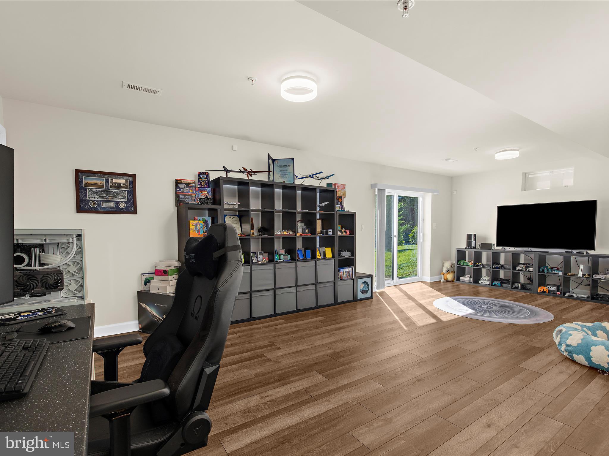 CARDINAL'S CREST - Residential