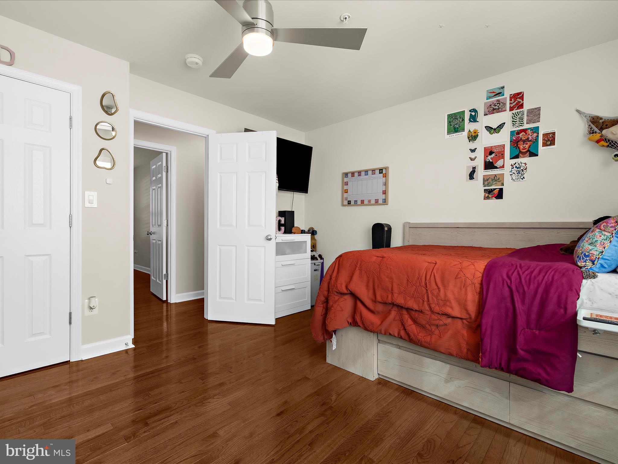 CARDINAL'S CREST - Residential