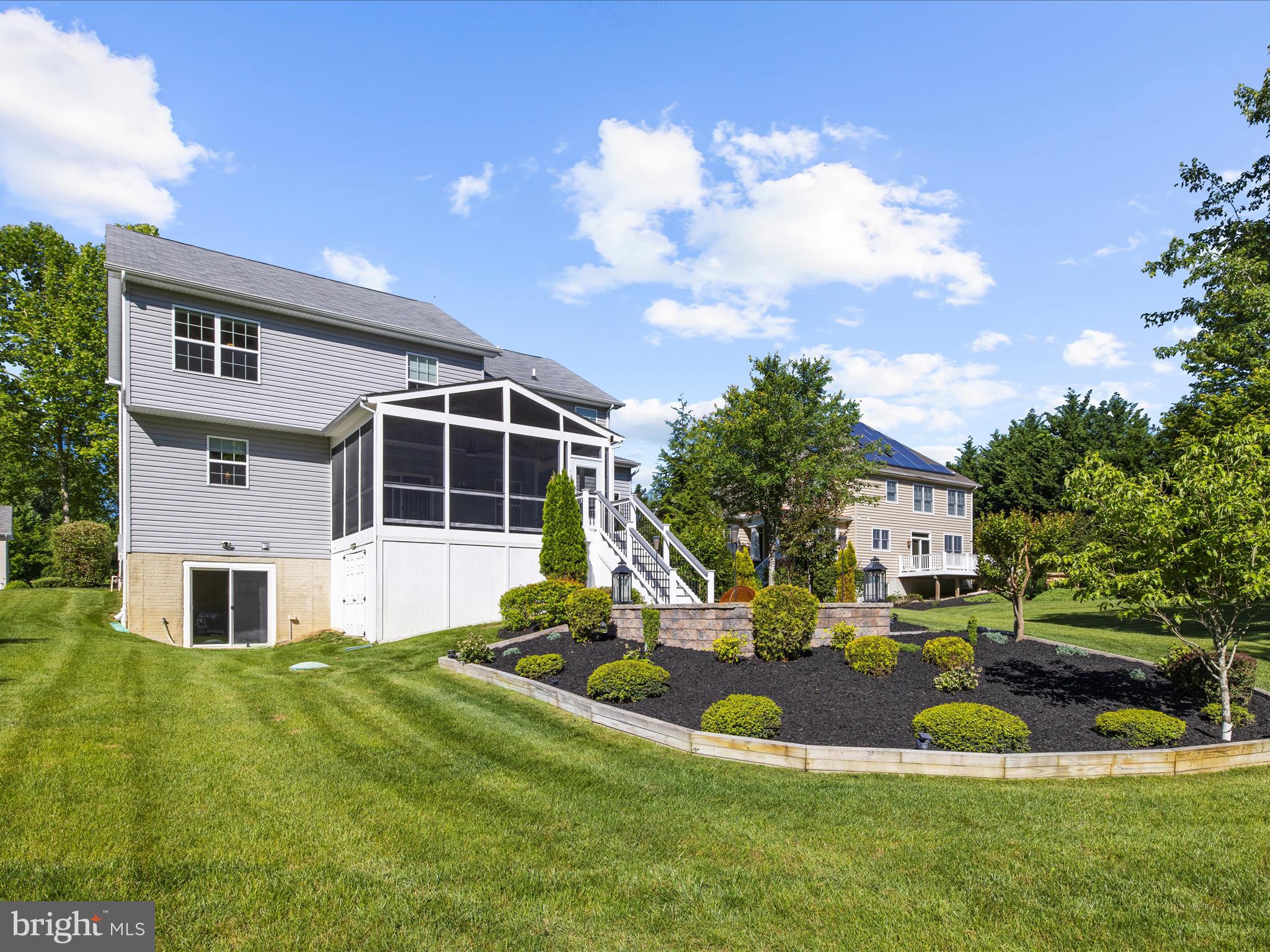 CARDINAL'S CREST - Residential