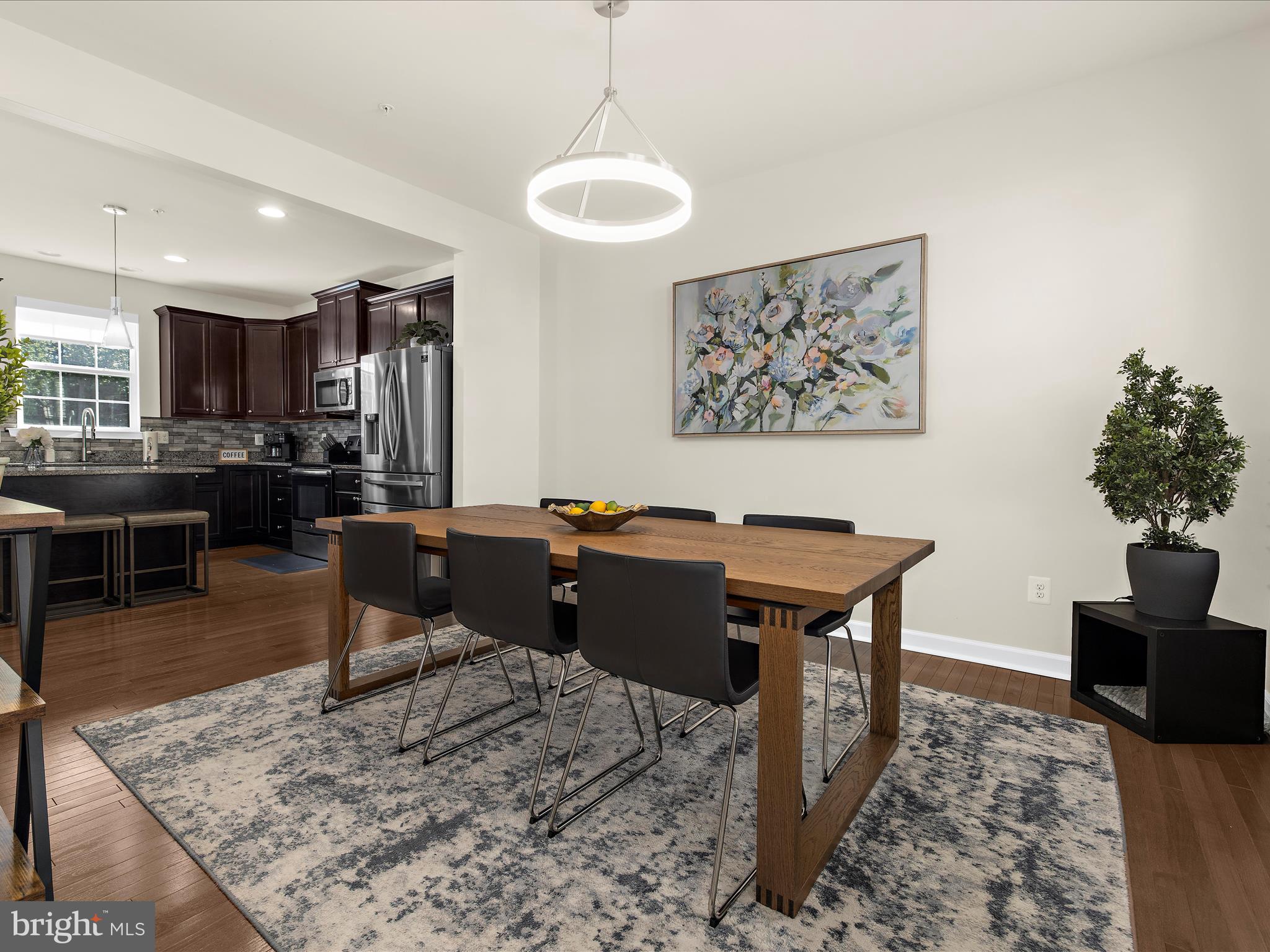 CARDINAL'S CREST - Residential