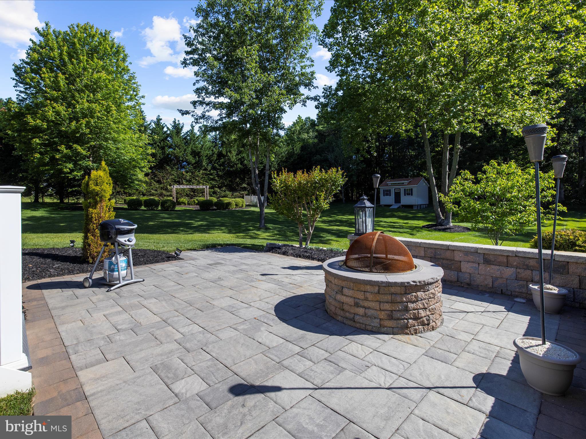 CARDINAL'S CREST - Residential