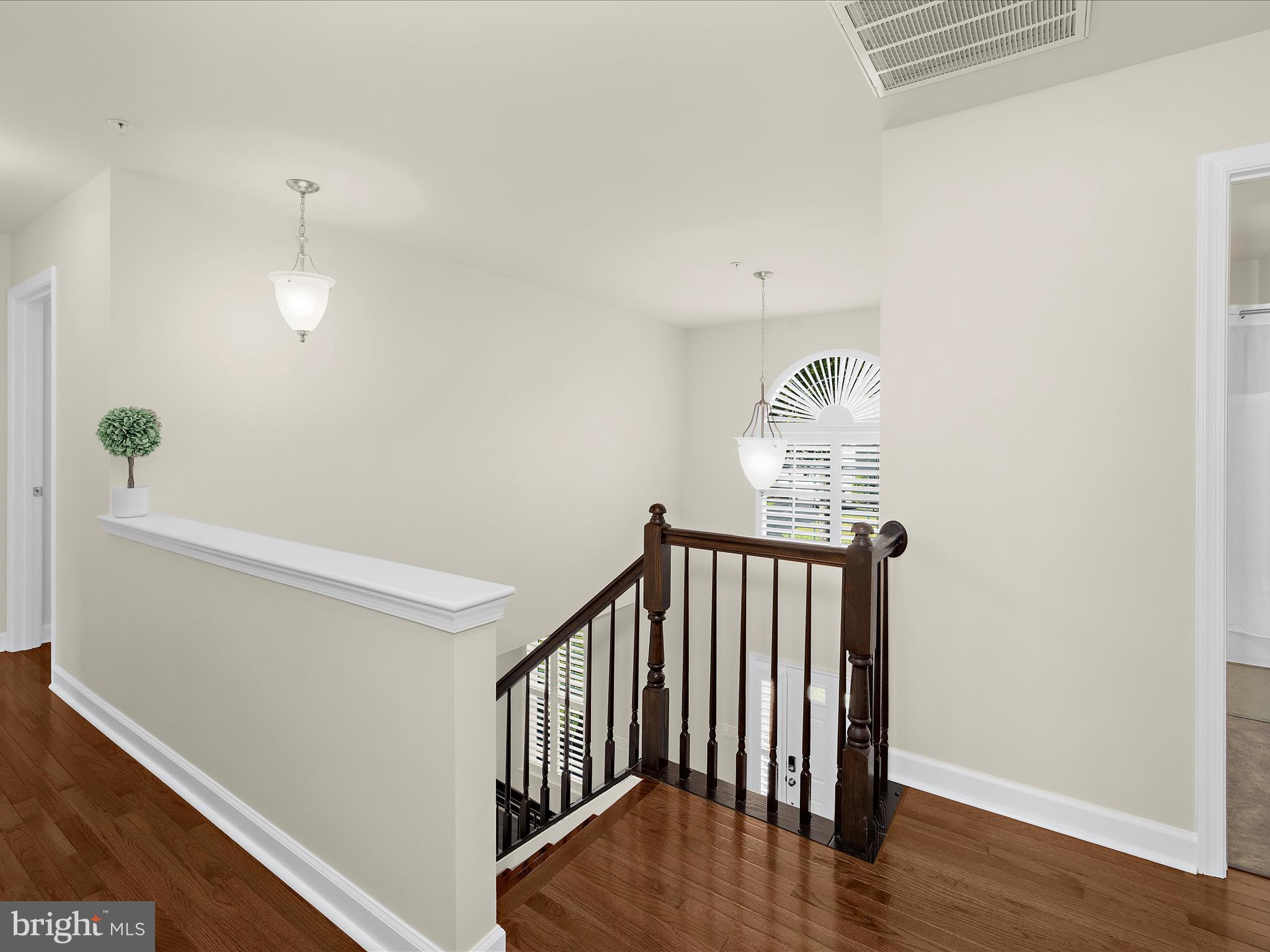 CARDINAL'S CREST - Residential