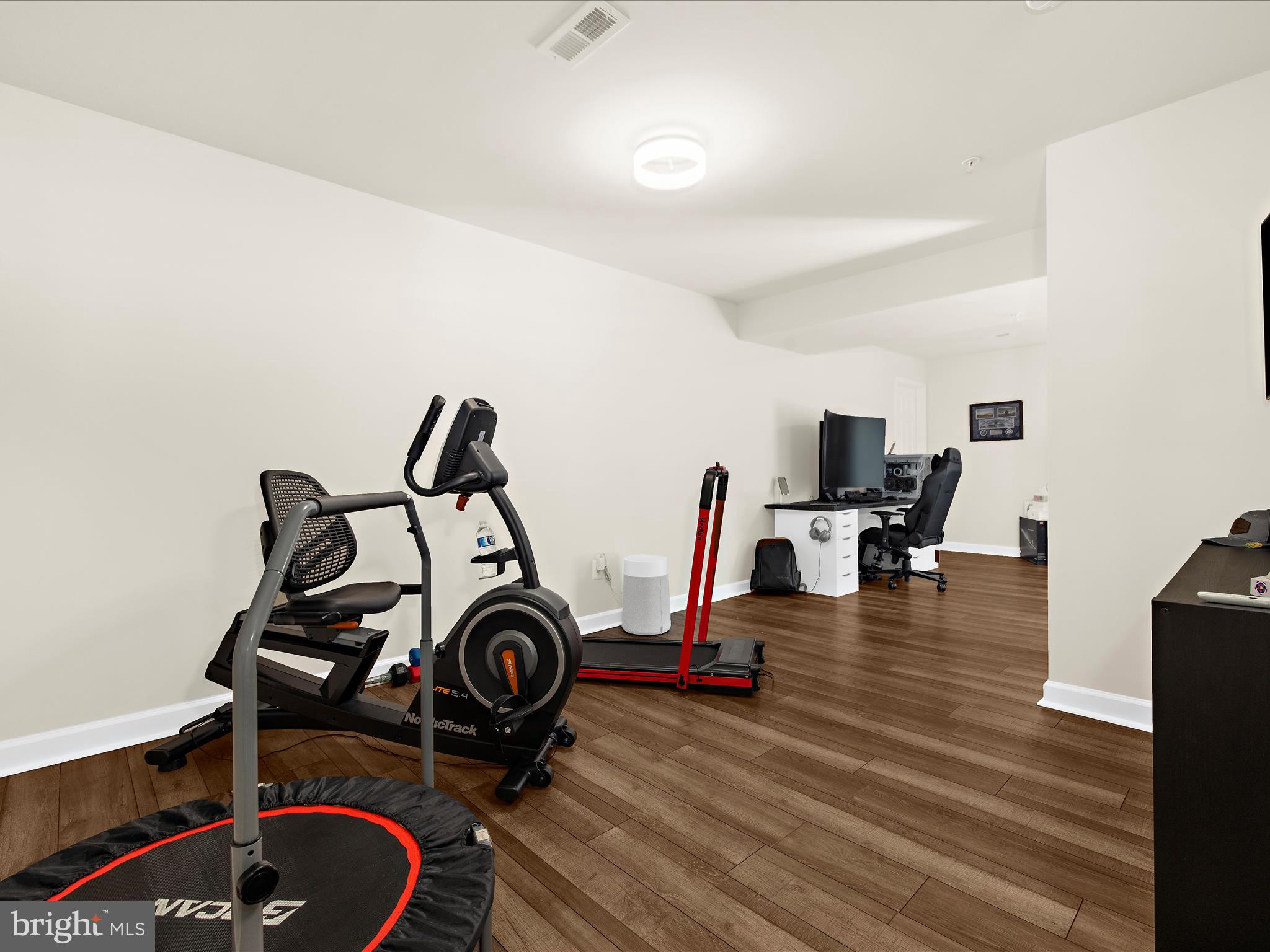 CARDINAL'S CREST - Residential