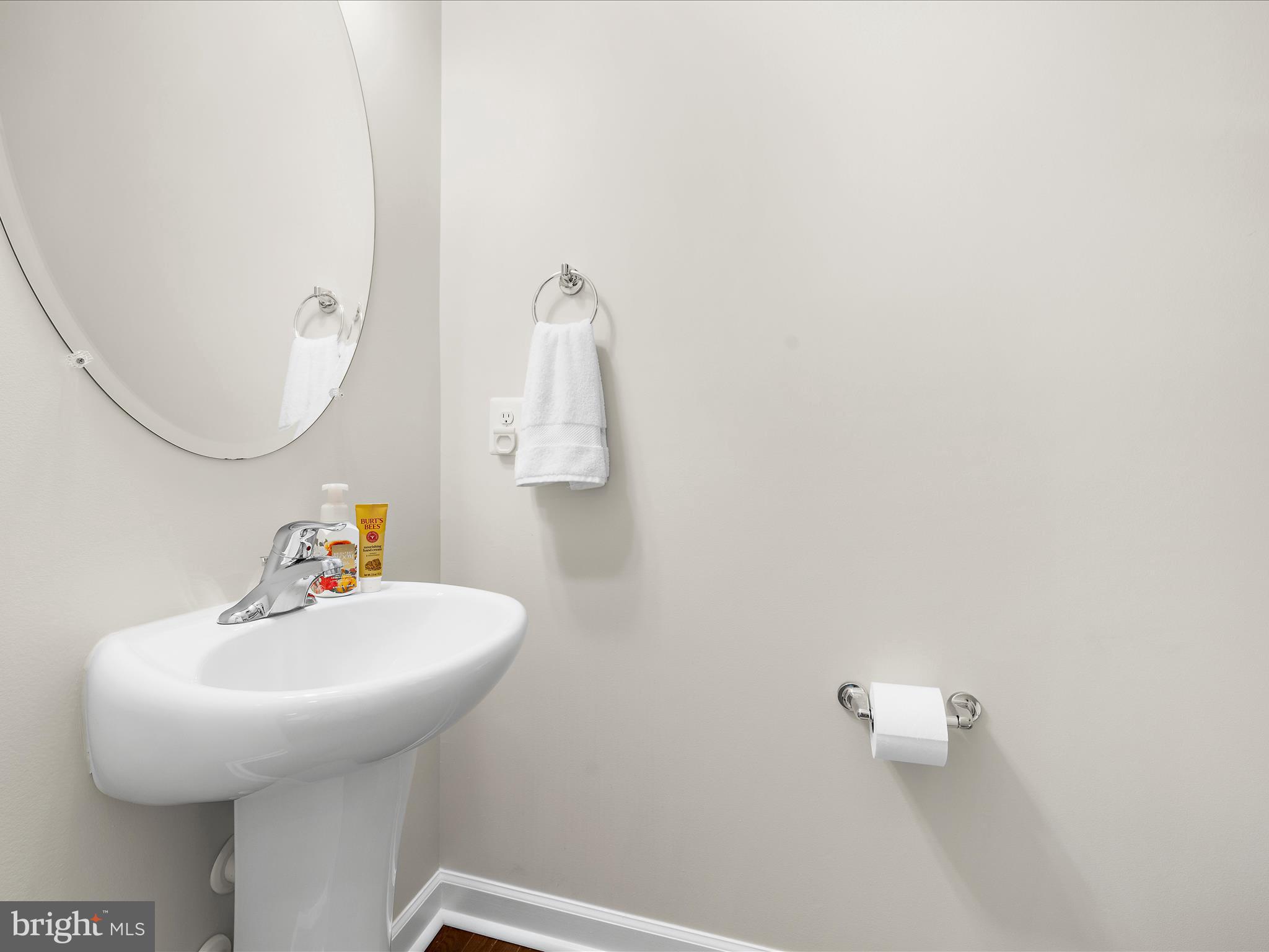 CARDINAL'S CREST - Residential