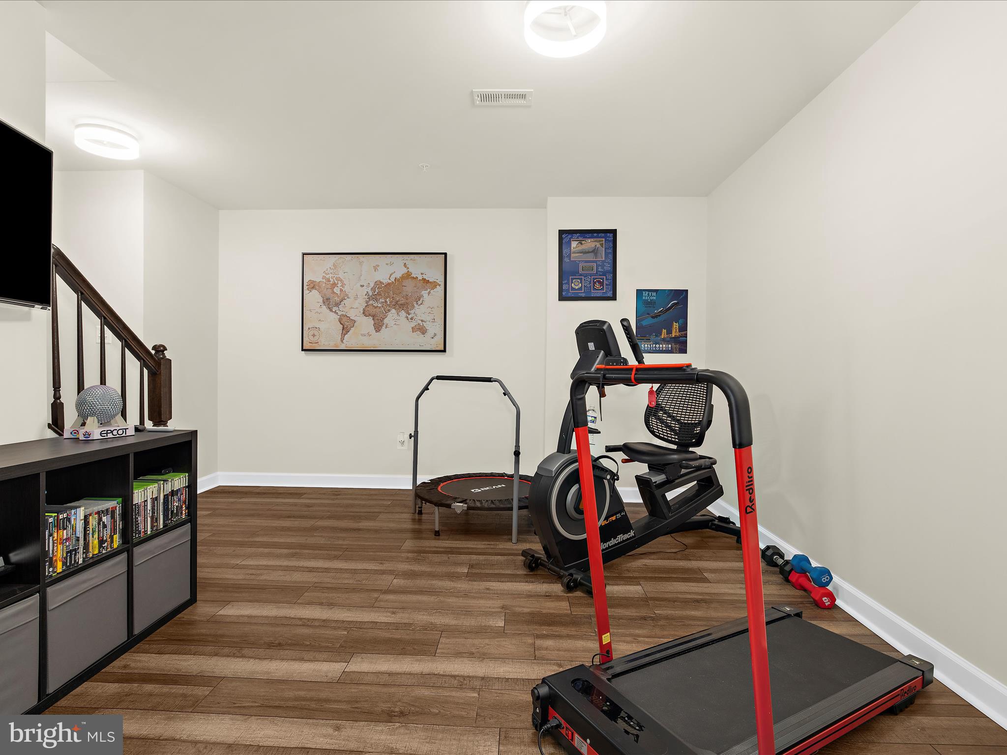 CARDINAL'S CREST - Residential