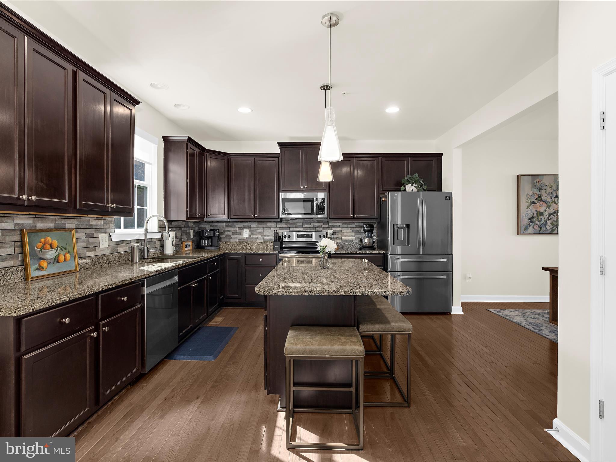 CARDINAL'S CREST - Residential