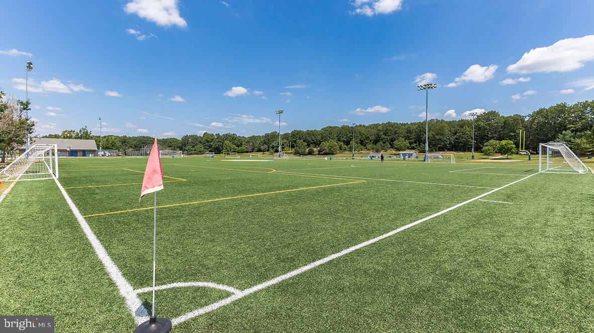 WILTONS CORNER - Residential