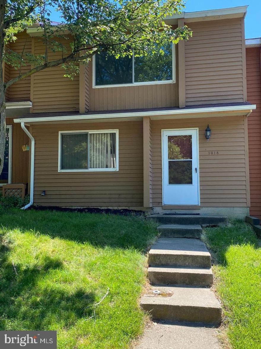 Beautiful 3 bedroom, 1.5 bath Townhouse available in the community of Admirals Walk. Updated flooring, bathrooms, interior paint, rear french doors. Community with a highly ranked eduction. Schedule an appointment today to take a look. Close to Cape Saint Claire Shopping Center, minutes away from Broadneck Park and Route 50. Welcome Home.