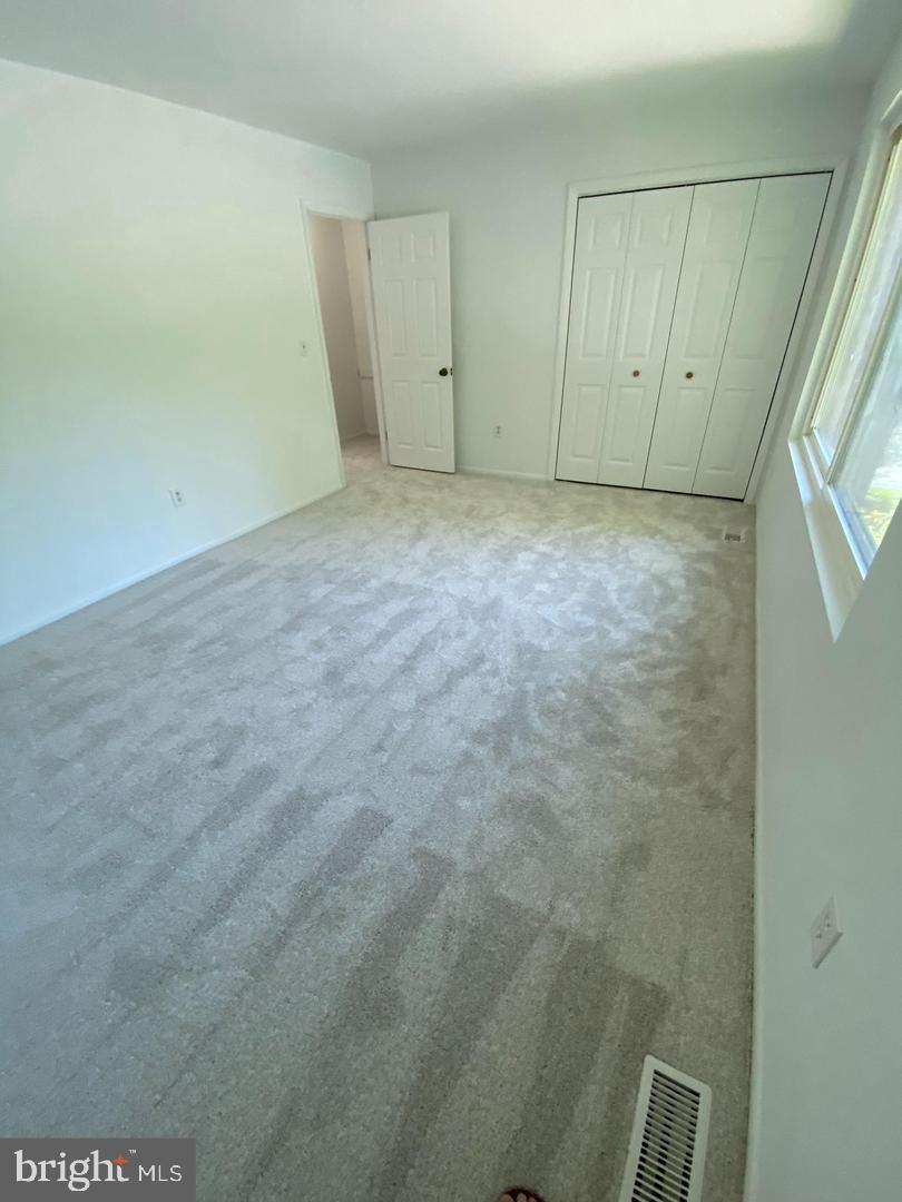 ADMIRALS WALK - Residential Lease