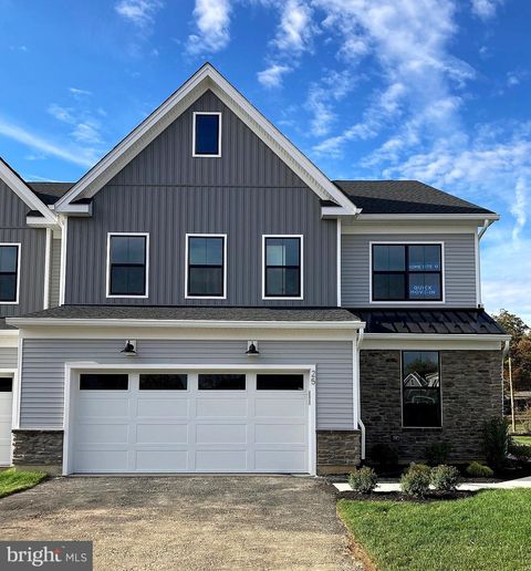 25 MILL CREEK DRIVE 13 DOYLESTOWN PA 18901