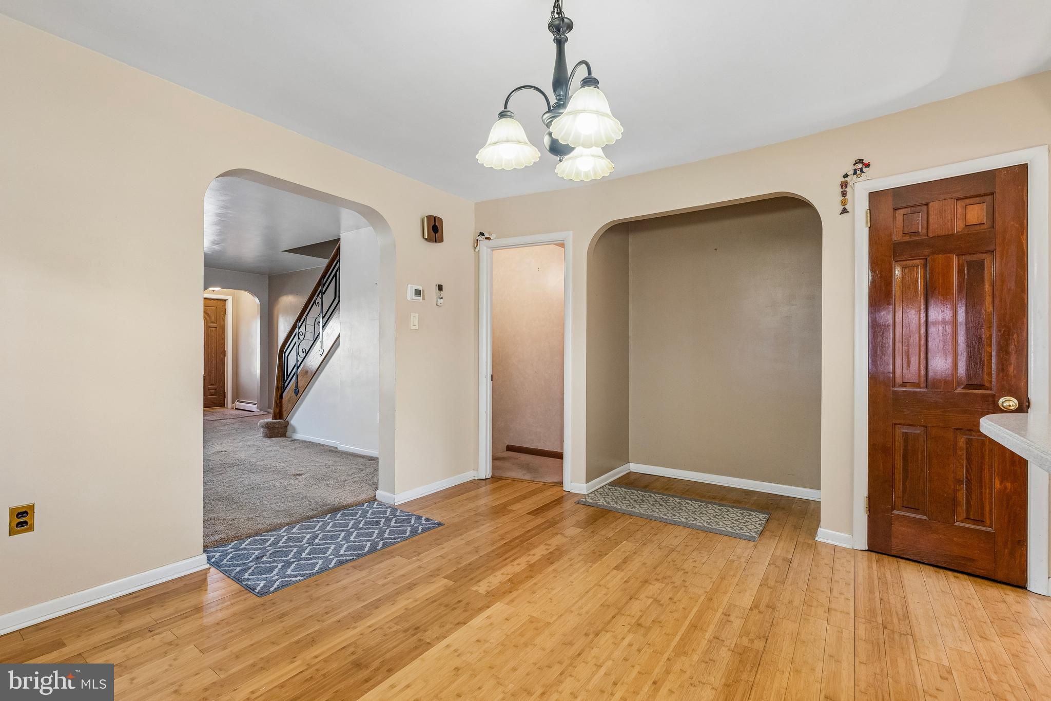 BUSTLETON - Residential