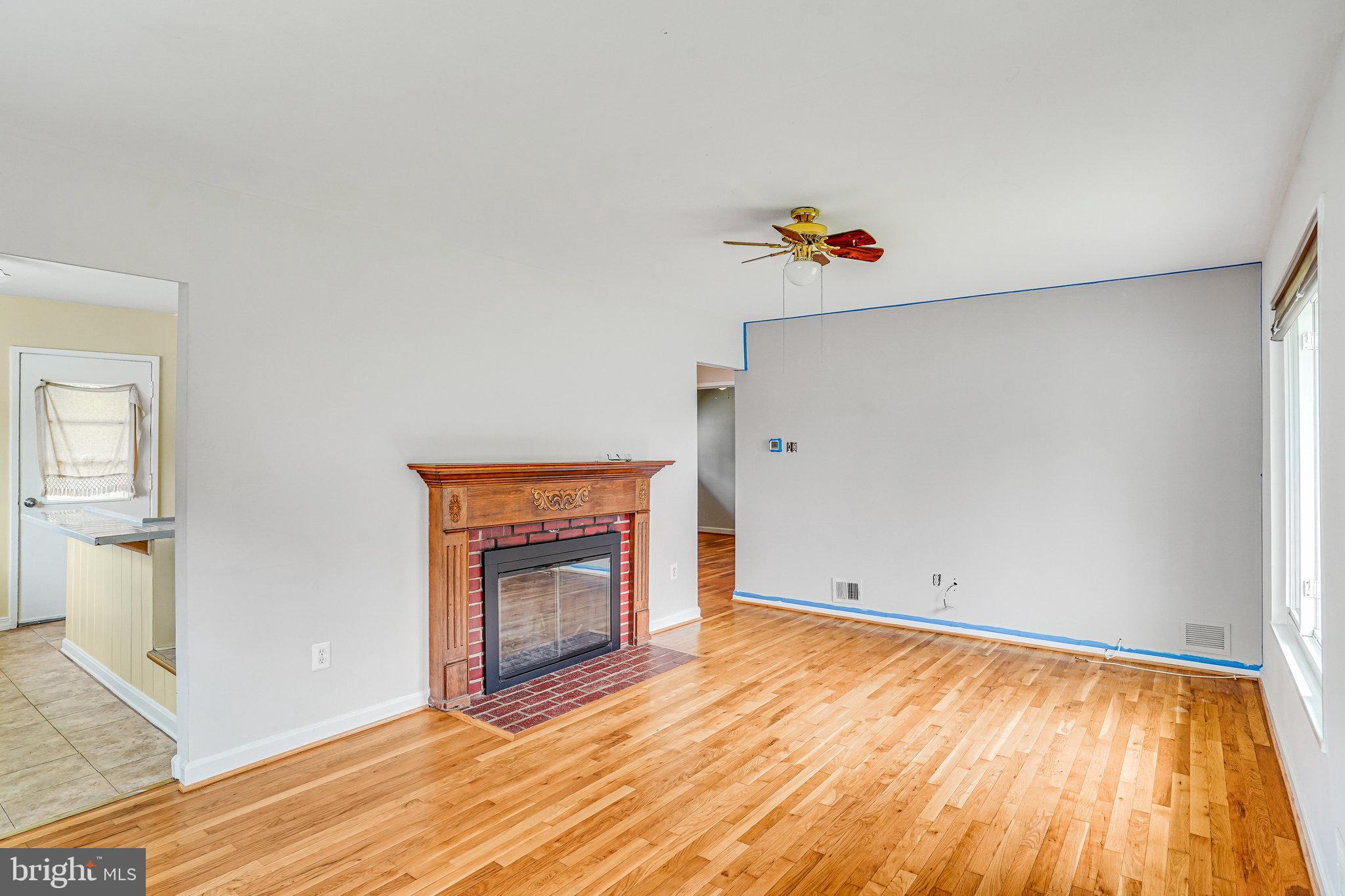 DALECREST - Residential Lease