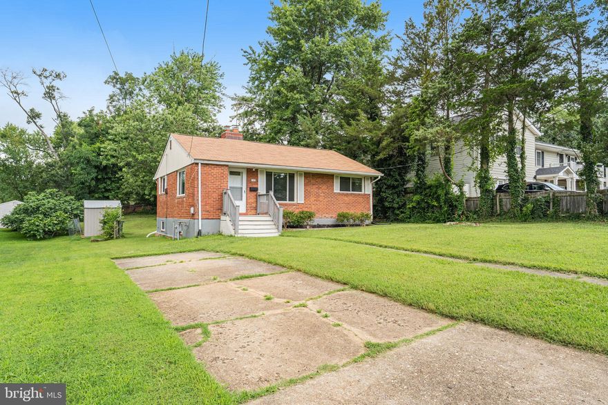 Available Immediately! Minutes to King St & Van Dorn Metro. Spacious well kept yard. Fully finished basement with rear entrance. Walking distance to Fort Williams Park & Ben Brenman Park. 1 mile from shopping center with ample restaurants & grocery shopping. Pets case by case with deposit. 2 car driveway. Easy access to Alexandria Hospital, Marc Center & more!