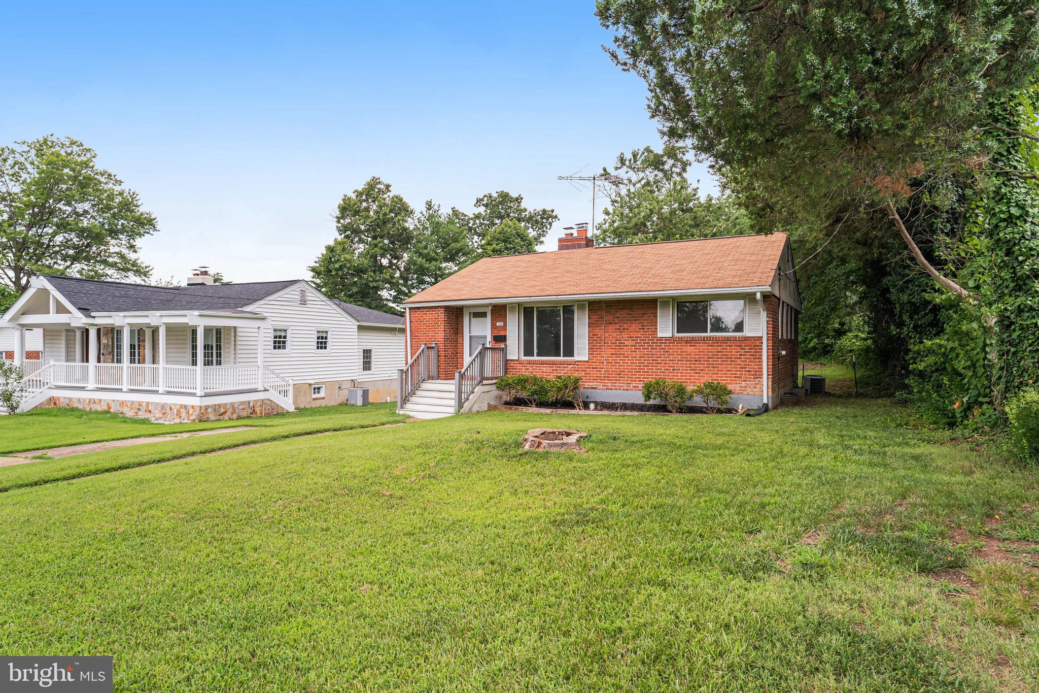 DALECREST - Residential Lease