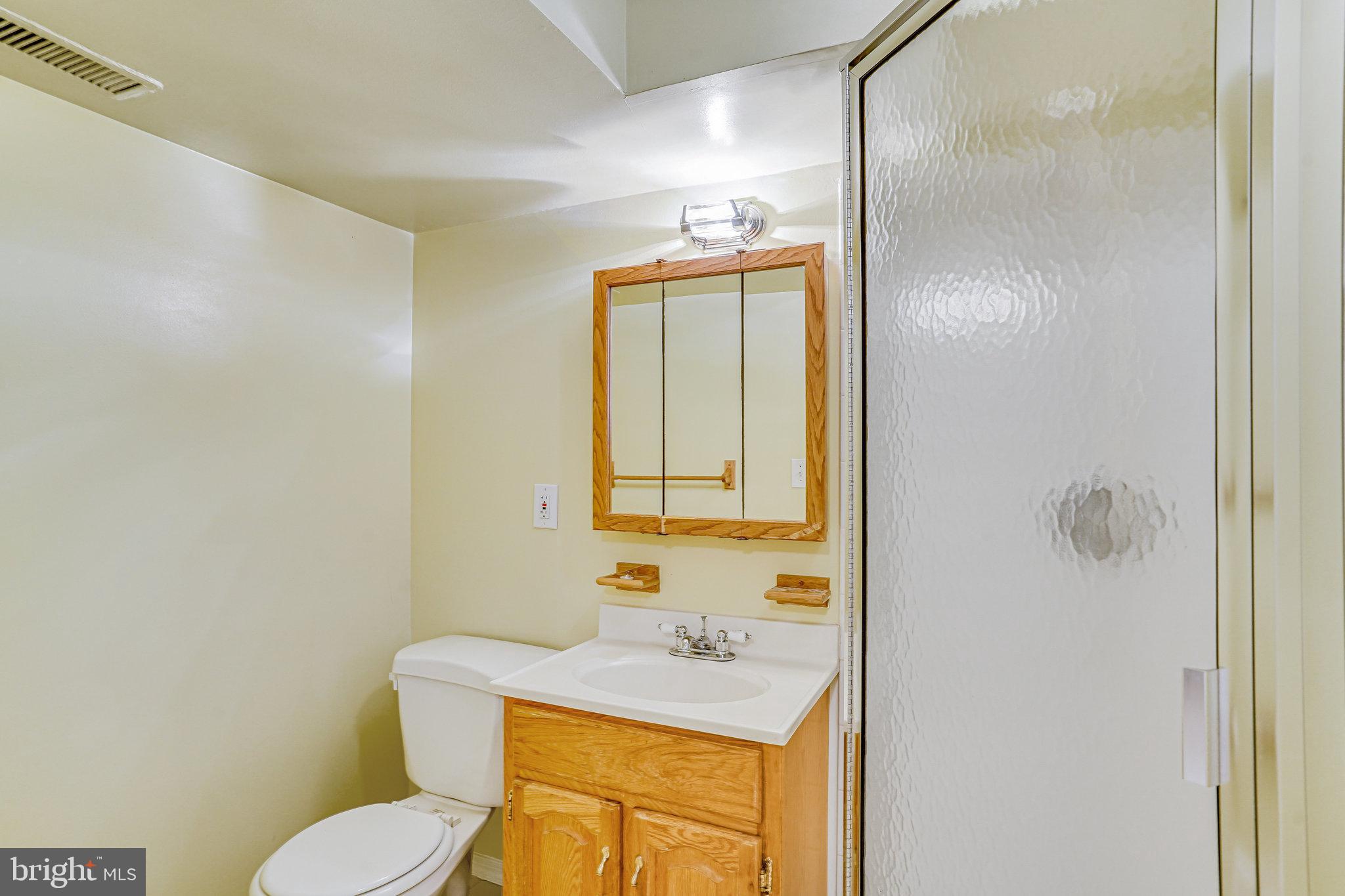 DALECREST - Residential Lease