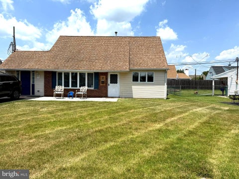 Homes For Sale - 81 Queen Lily Road<br/> LEVITTOWN, PA 19057