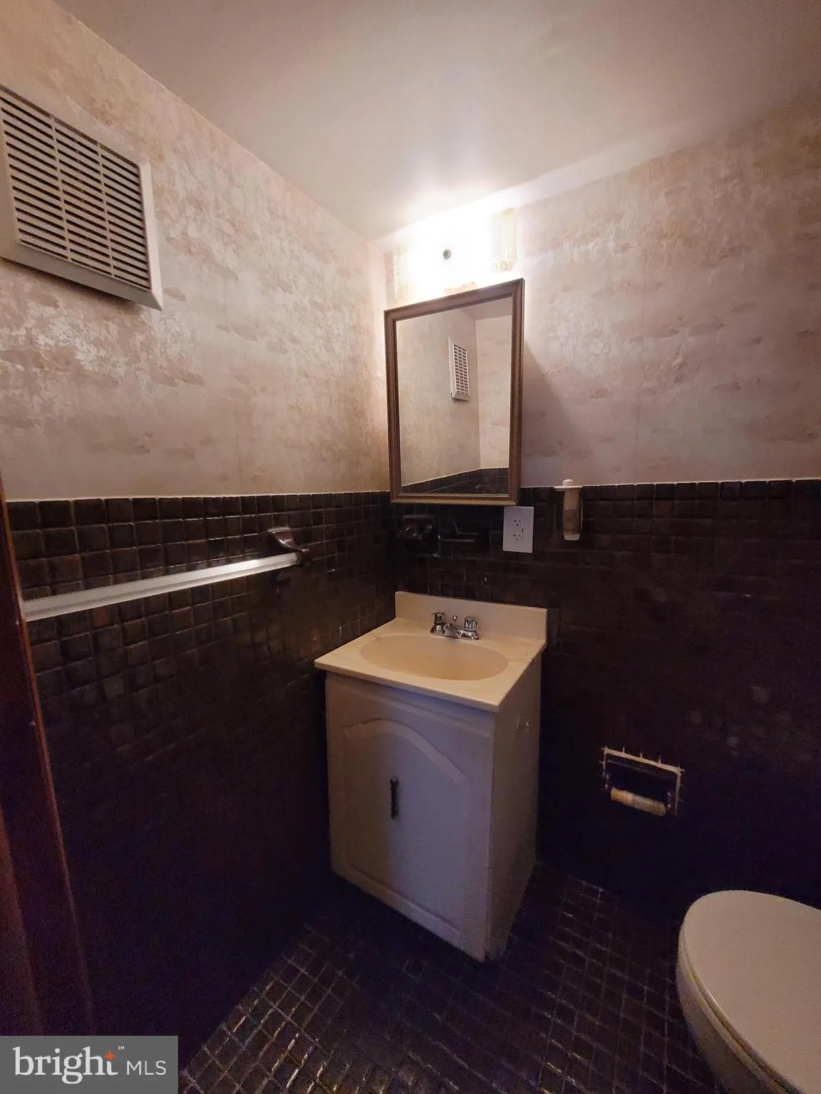 Drexel Hill, Pennsylvania 19026, United States, 4 Bedrooms Bedrooms, ,2 BathroomsBathrooms,Residential,Active,179725