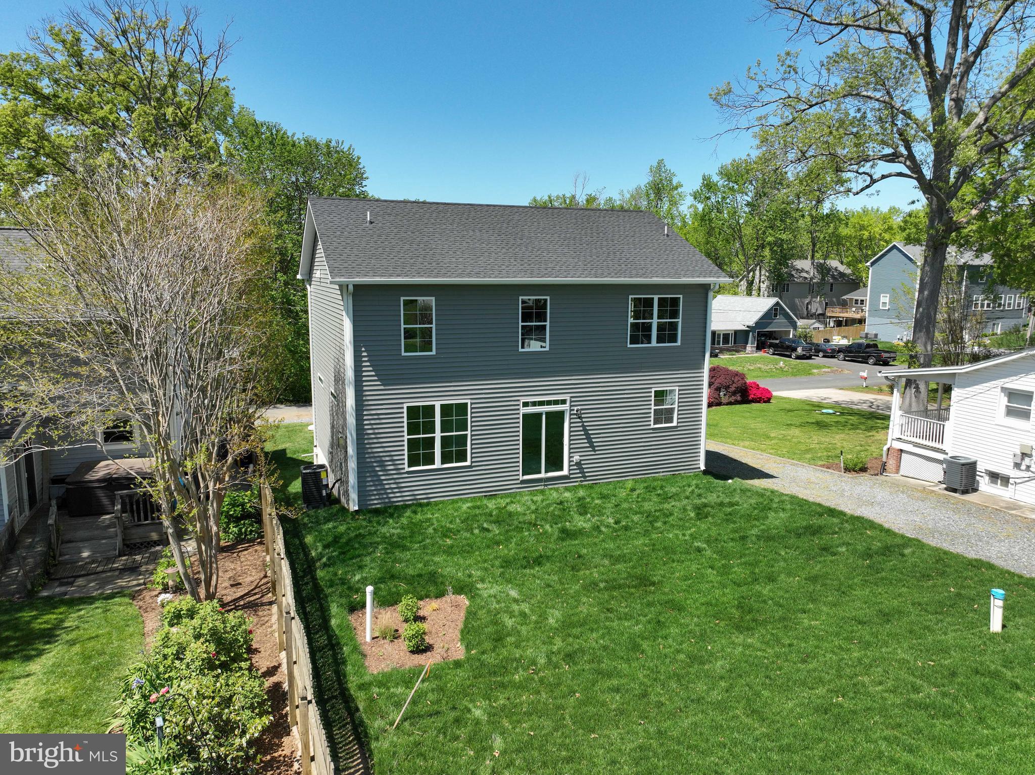 LOCH HAVEN BEACH - Residential